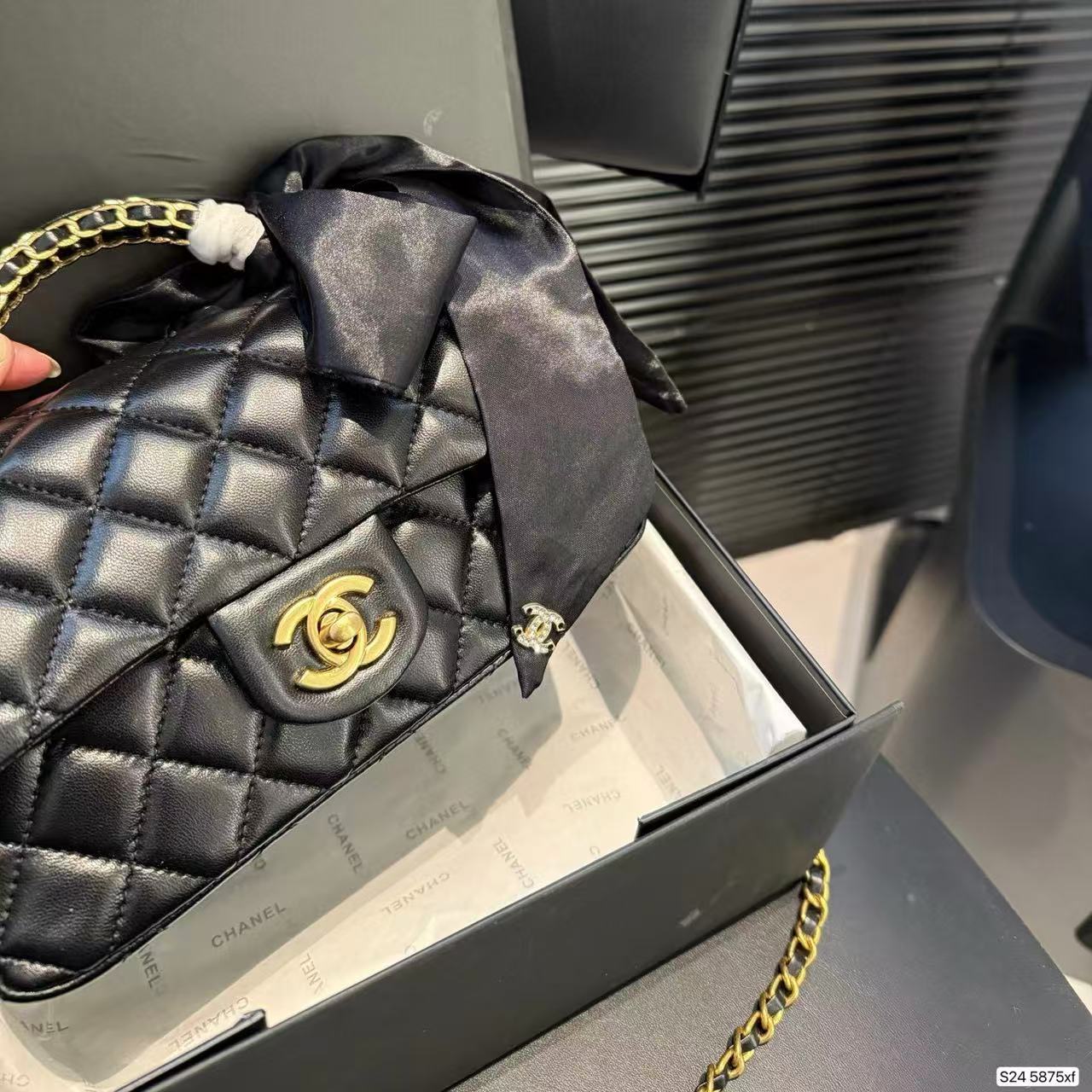 CHANE1 ゴールドバックルチェーンハンドバッグ ショルダークロスボディバッグ【50％割引+送料無料】