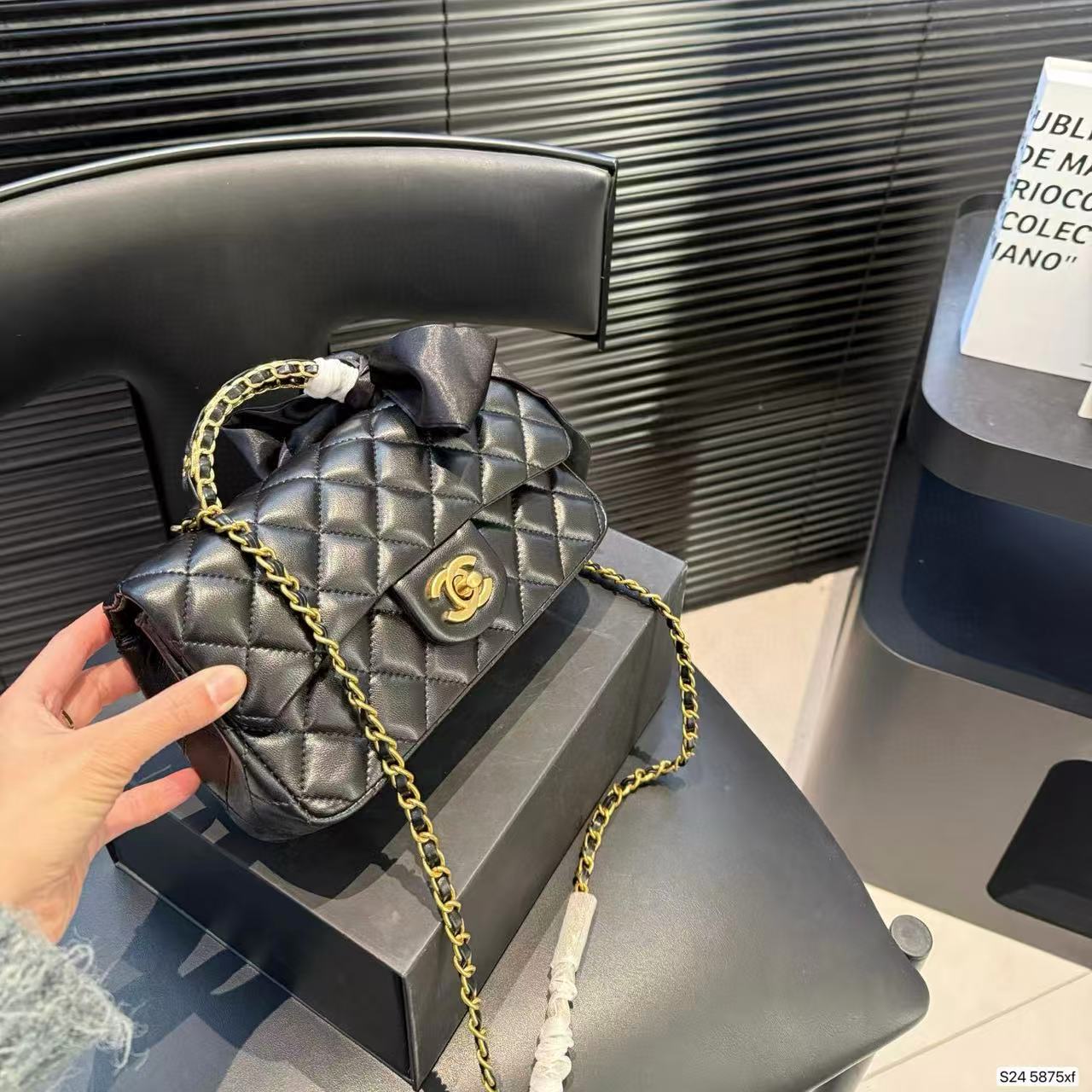 CHANE1 ゴールドバックルチェーンハンドバッグ ショルダークロスボディバッグ【50％割引+送料無料】