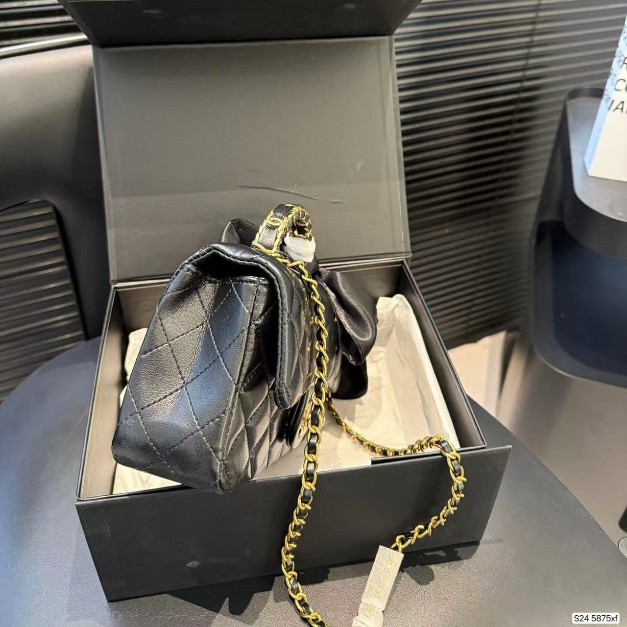 CHANE1 ゴールドバックルチェーンハンドバッグ ショルダークロスボディバッグ【50％割引+送料無料】