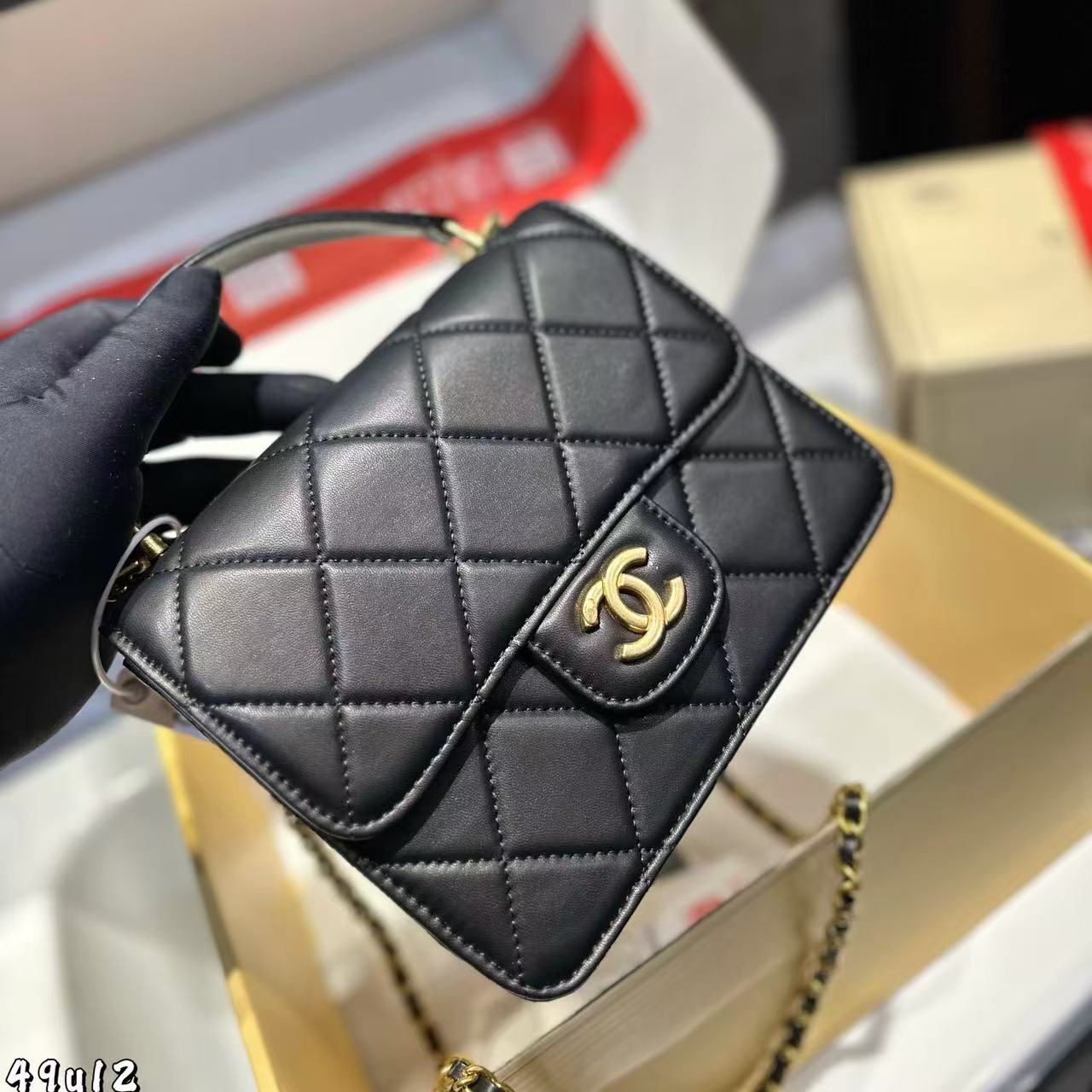 CHANE1 チェーンスクエアフラップバッグ【50％割引+送料無料】