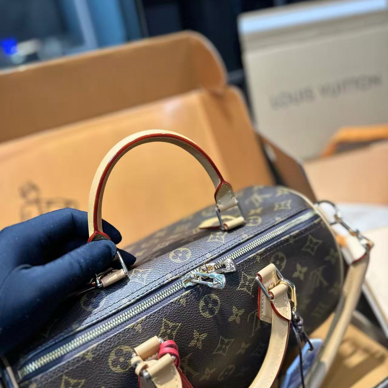 LV Speedy Softハンドバッグ【50％割引+送料無料】