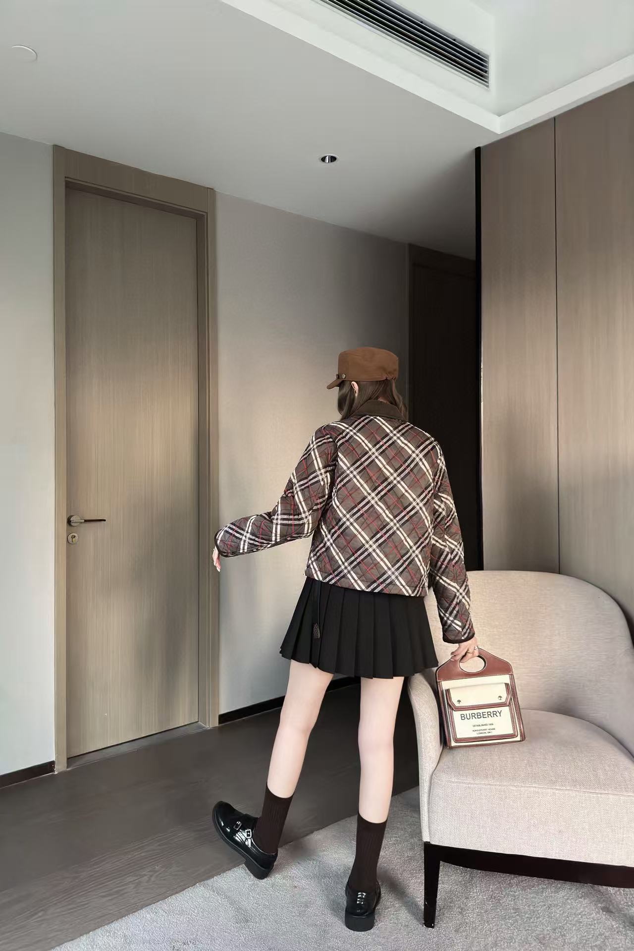 BUR8ERRY チェック柄ウォームジャケット【50％割引+送料無料】