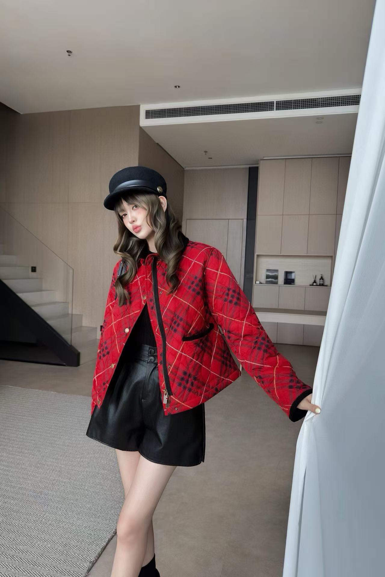 BUR8ERRY レッドチェック柄 ウォームジャケット【50％割引+送料無料】