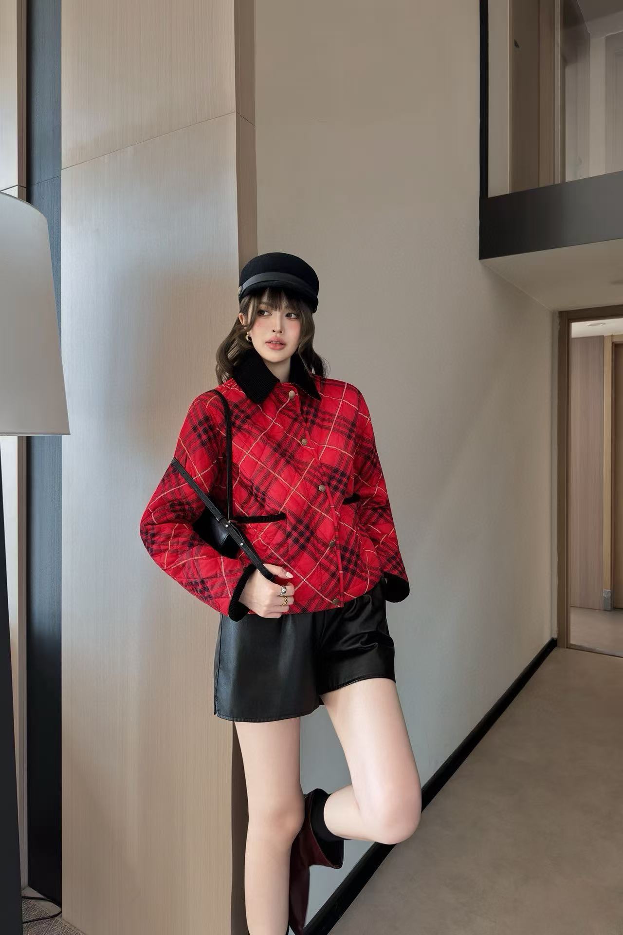 BUR8ERRY レッドチェック柄 ウォームジャケット【50％割引+送料無料】