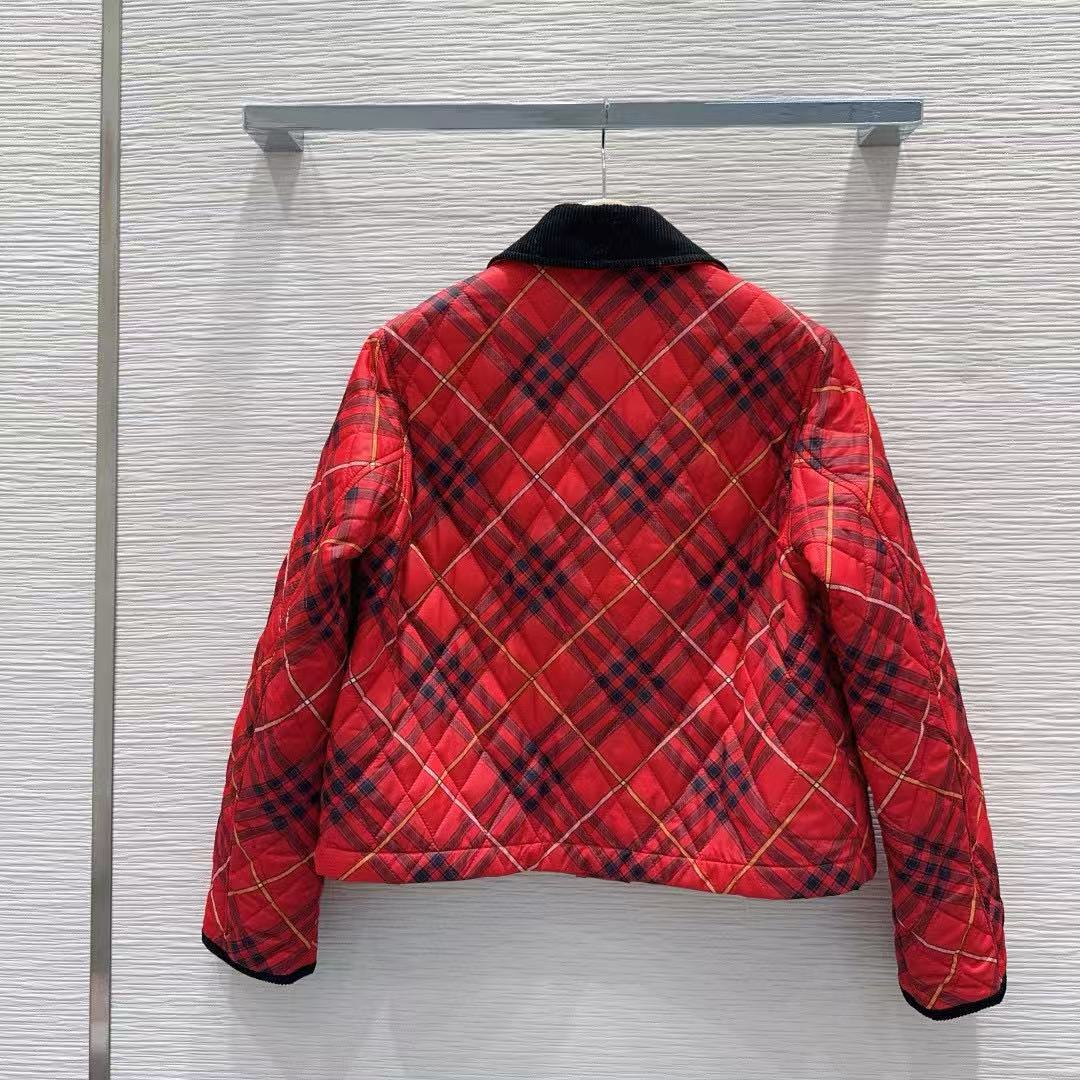 BUR8ERRY レッドチェック柄 ウォームジャケット【50％割引+送料無料】