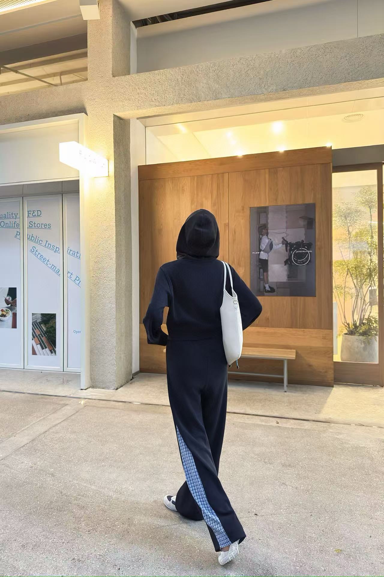 M1UM1U フード付きジャケット + パンツ カジュアル ツーピース スーツ【50％割引+送料無料】