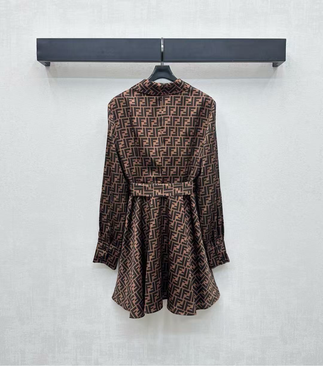 FEND1FFプリントレースアップロングスリーブドレス【50％割引+送料無料】