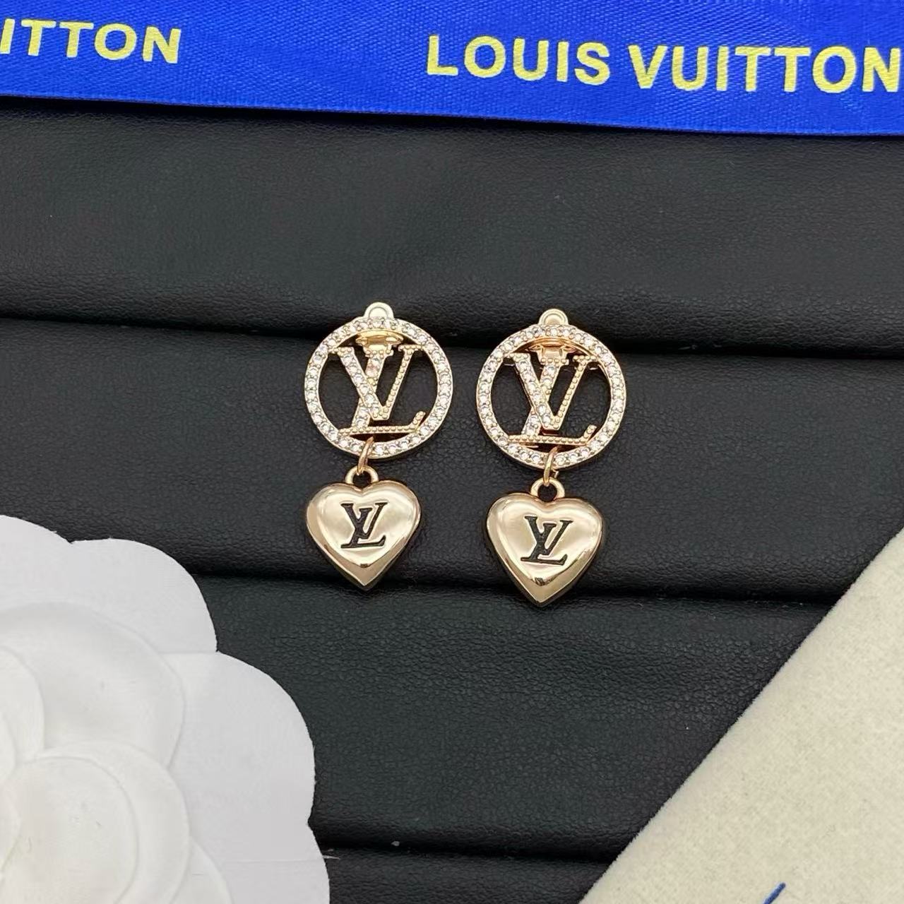 LVダイヤモンドハートイヤリング【50％割引+送料無料】
