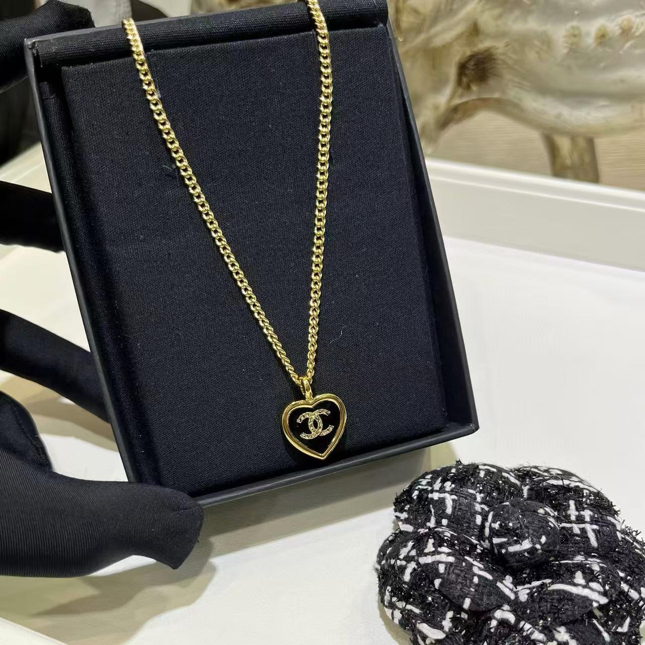 CHANE1 ダブルCハートネックレス【50％割引+送料無料】