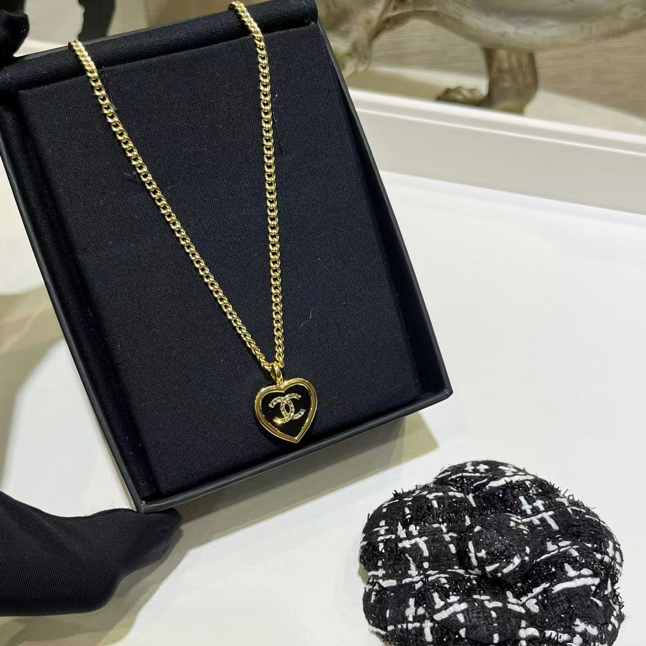 CHANE1 ダブルCハートネックレス【50％割引+送料無料】