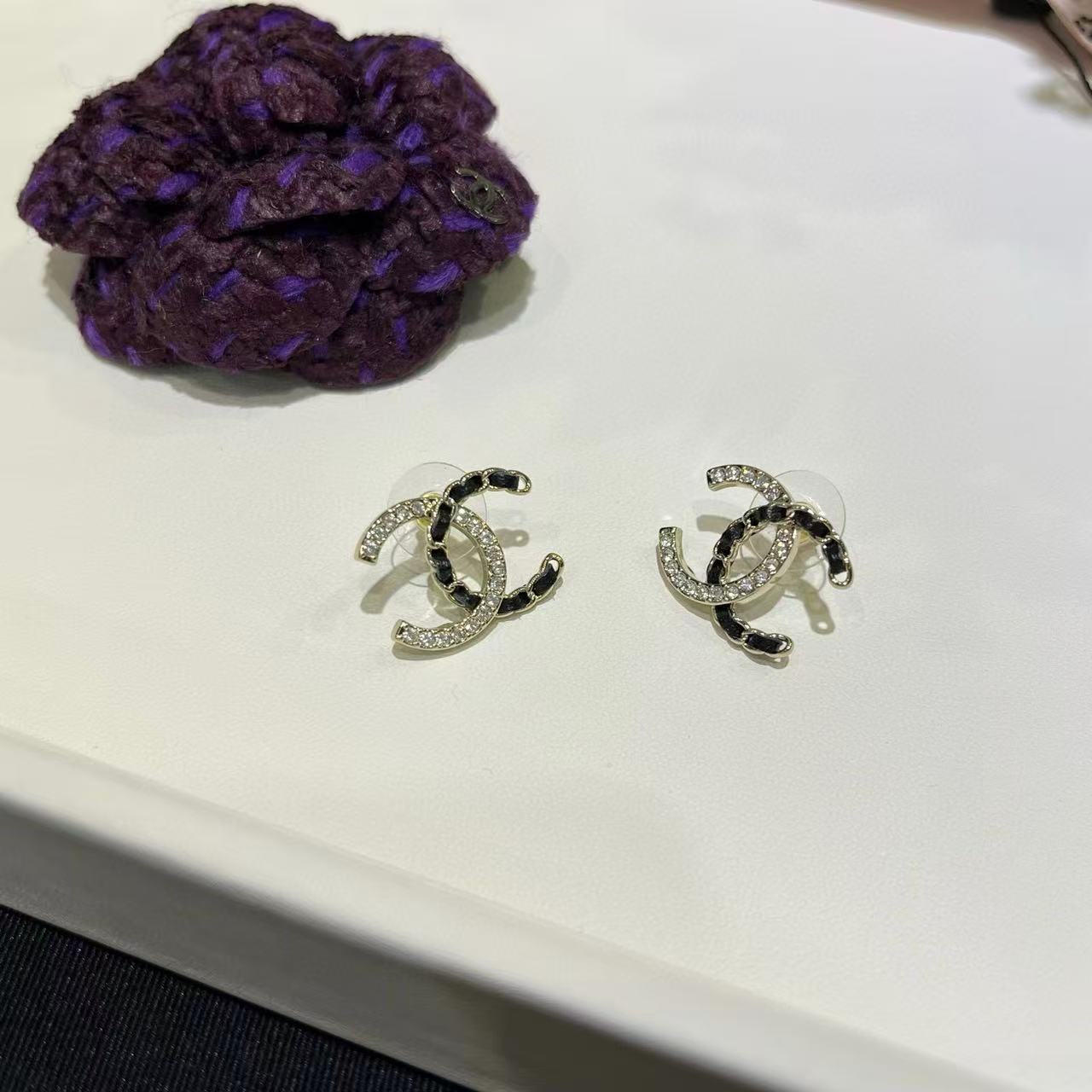 CHANE1 ダブルC ダイヤモンドイヤリング【50％割引+送料無料】