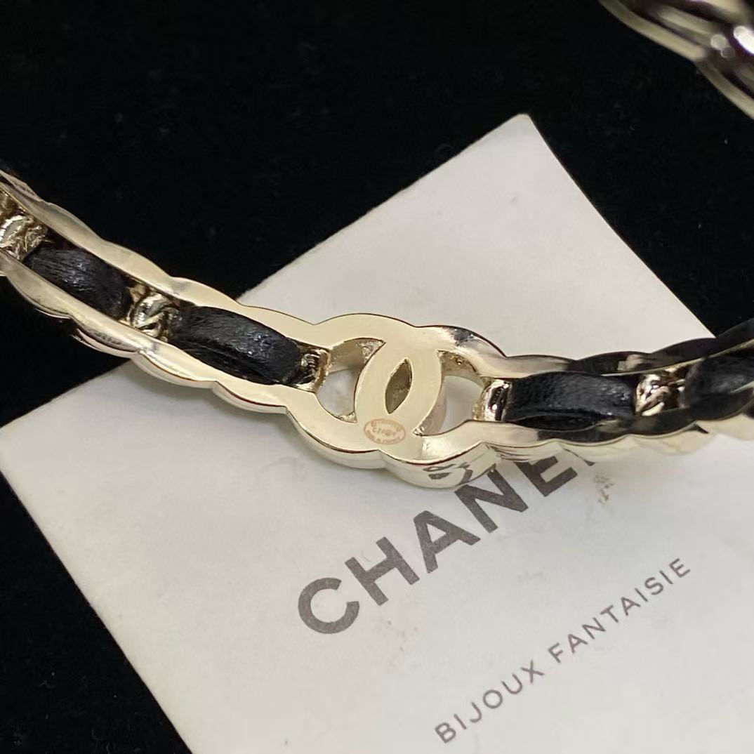 CHANE1 ダブルC レザーブレスレット【50％割引+送料無料】