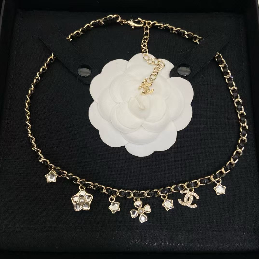 CHANE1 ダブルC 四つ葉のクローバー ペンタグラム ネックレス【50％割引+送料無料】