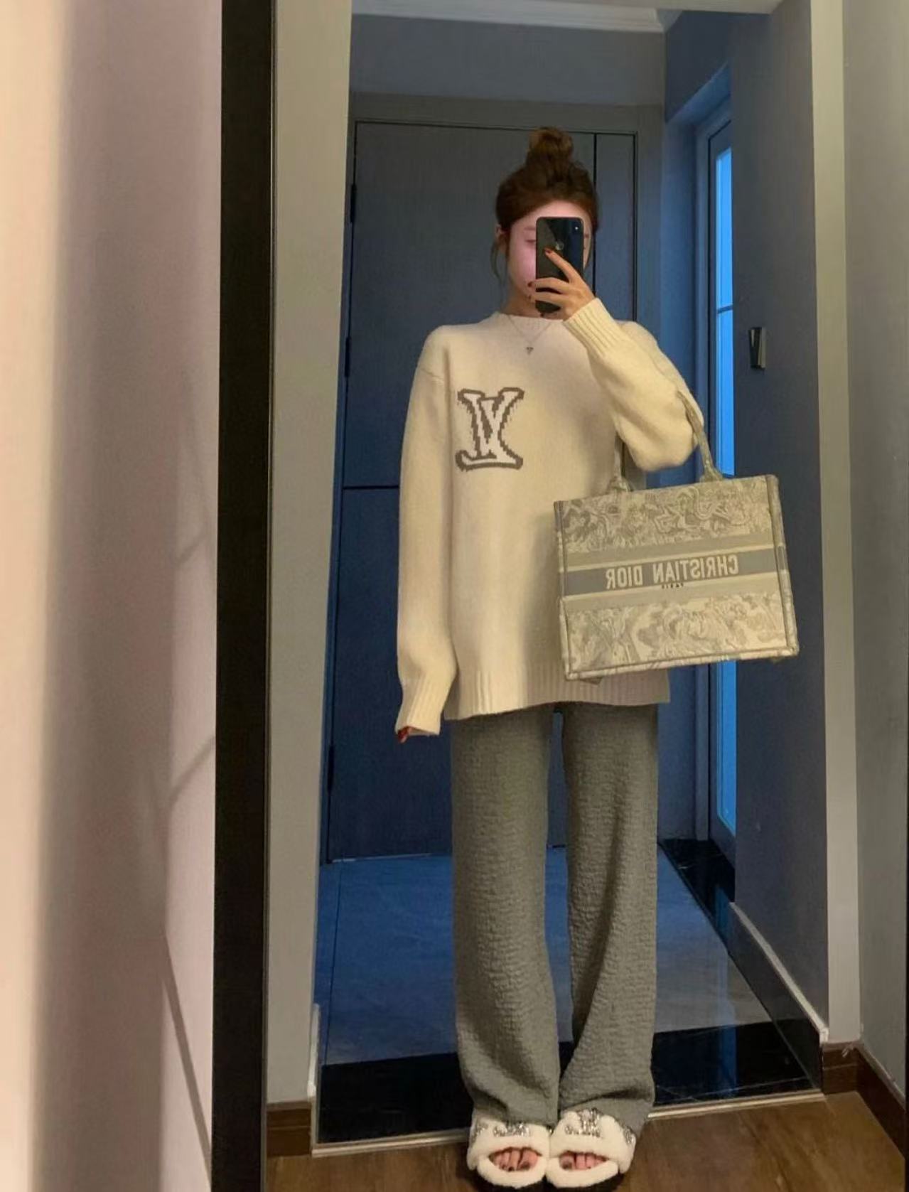 LV四つ葉のクローバールーズセーター【50％割引+送料無料】