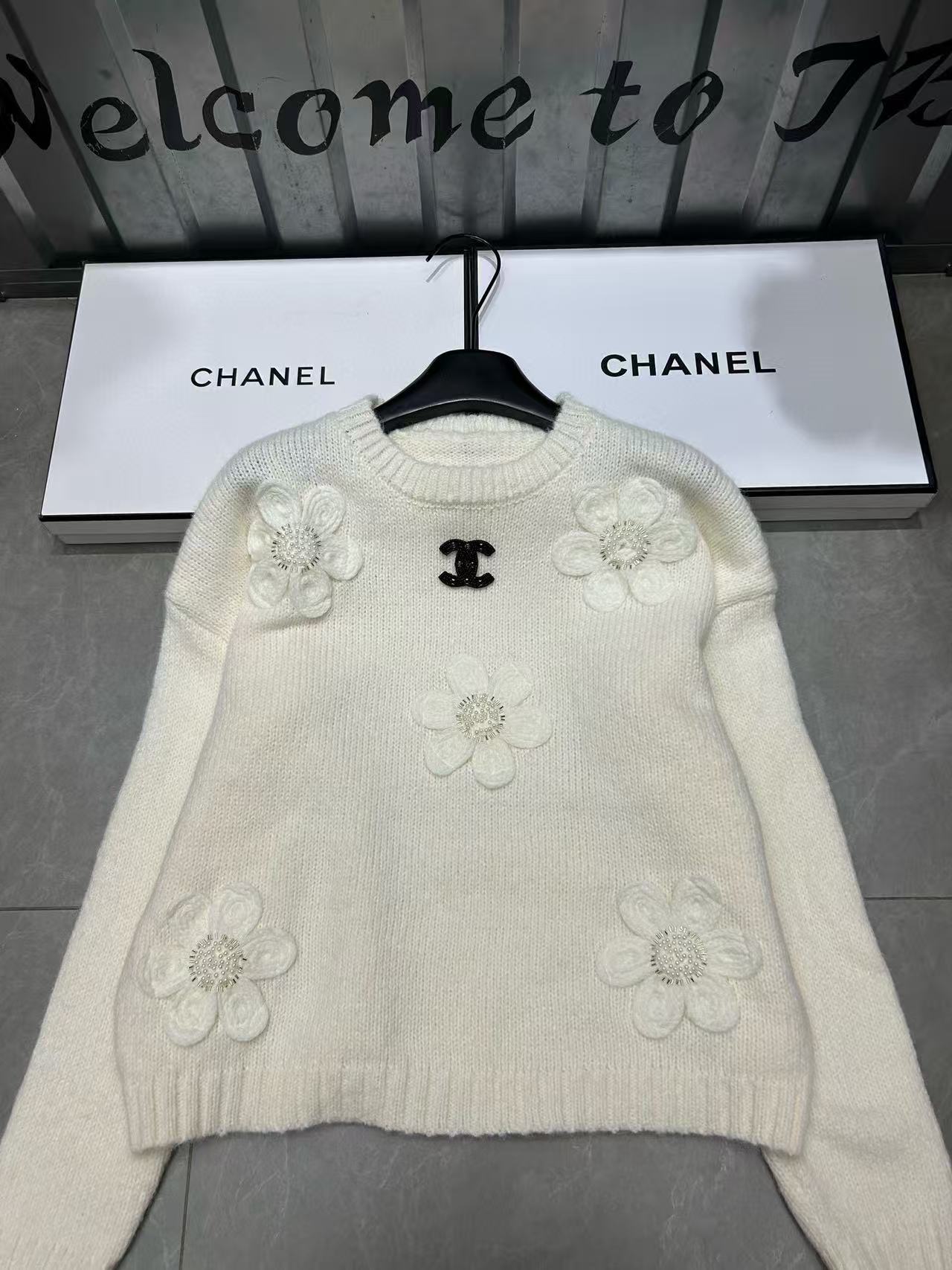 CHANE1 ダブルCフラワーウールセーター【50％割引+送料無料】