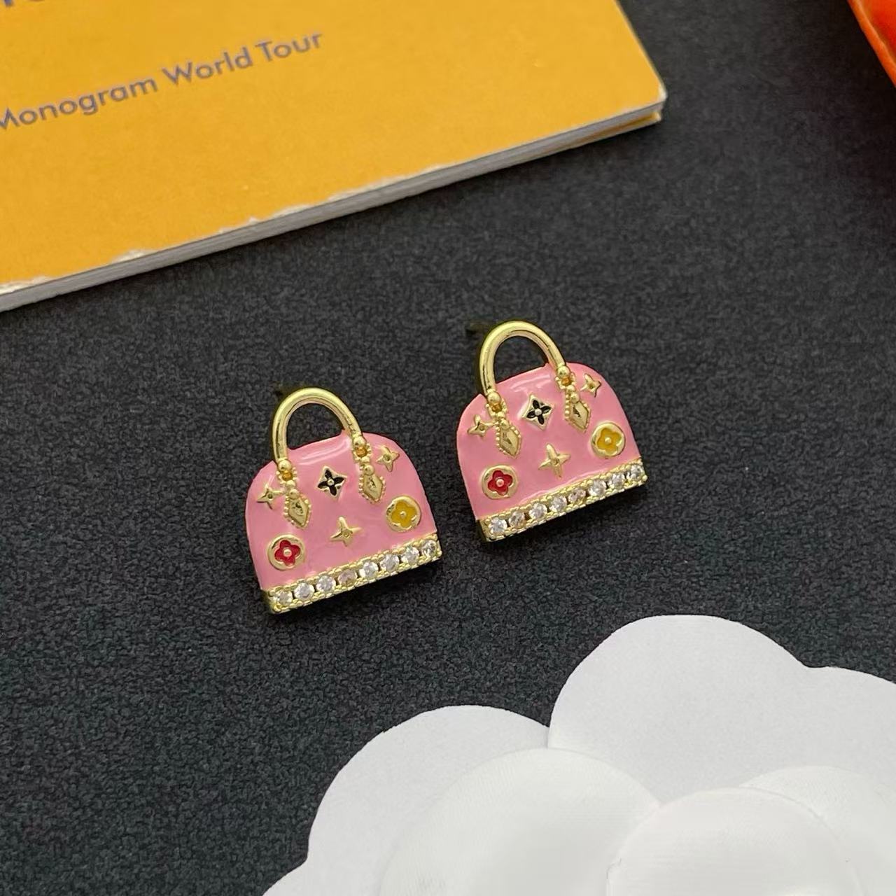 LV四つ葉のクローバーイヤリング【50％割引+送料無料】