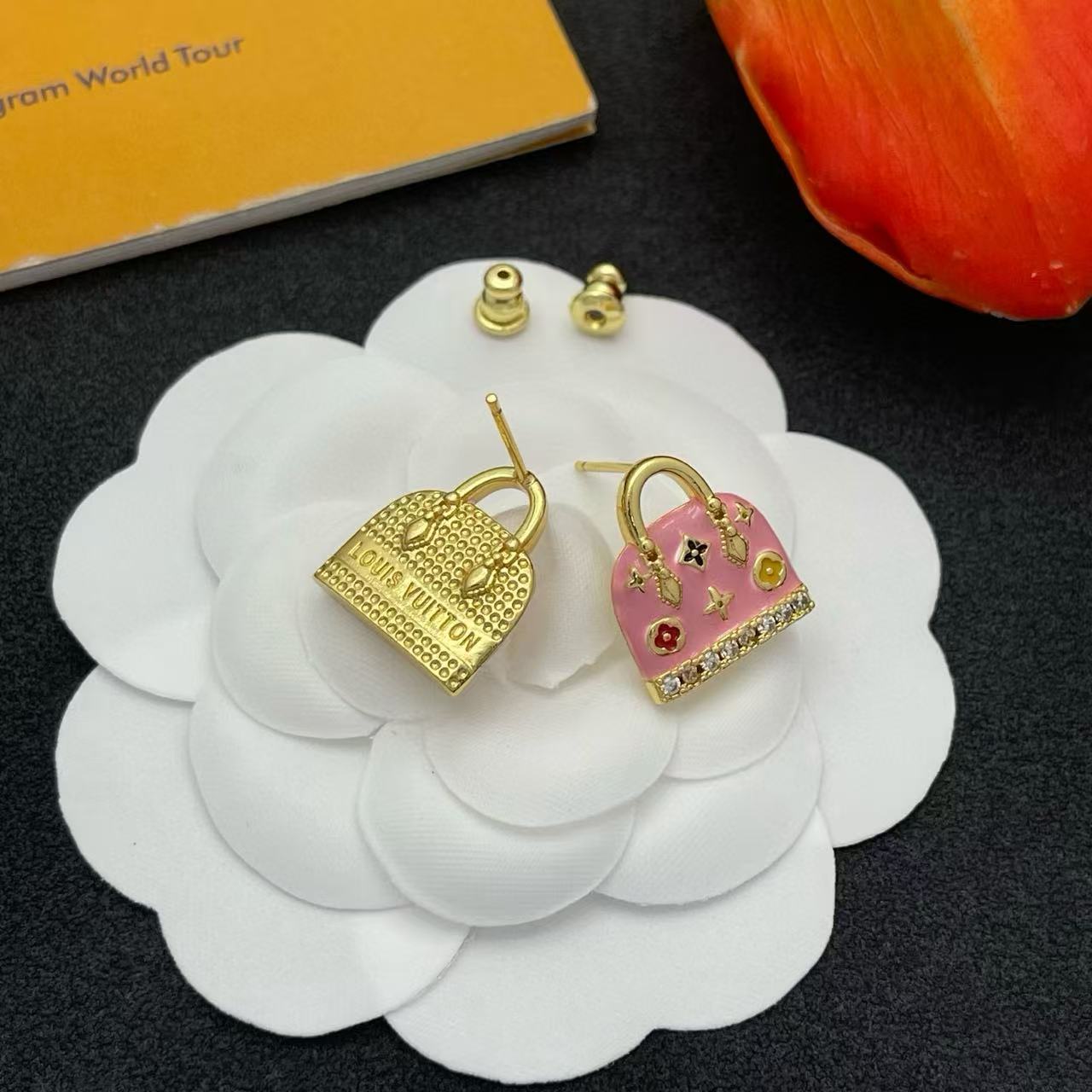 LV四つ葉のクローバーイヤリング【50％割引+送料無料】