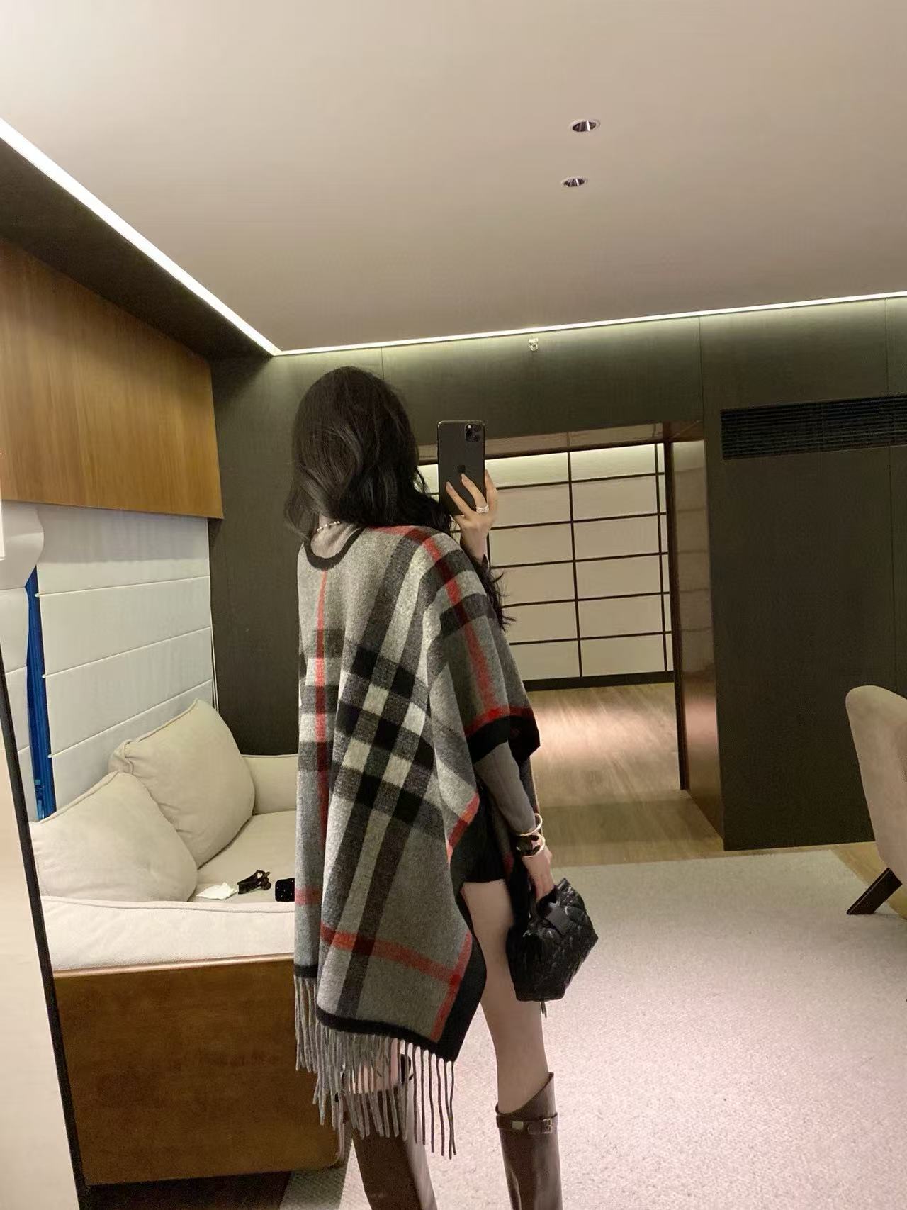 BUR8ERRY チェック柄タッセルショール【50％割引+送料無料】