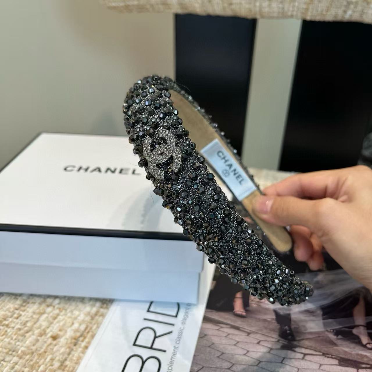 CHANE1 フルダイヤモンド ダブルC ヘッドバンド【50％割引+送料無料】