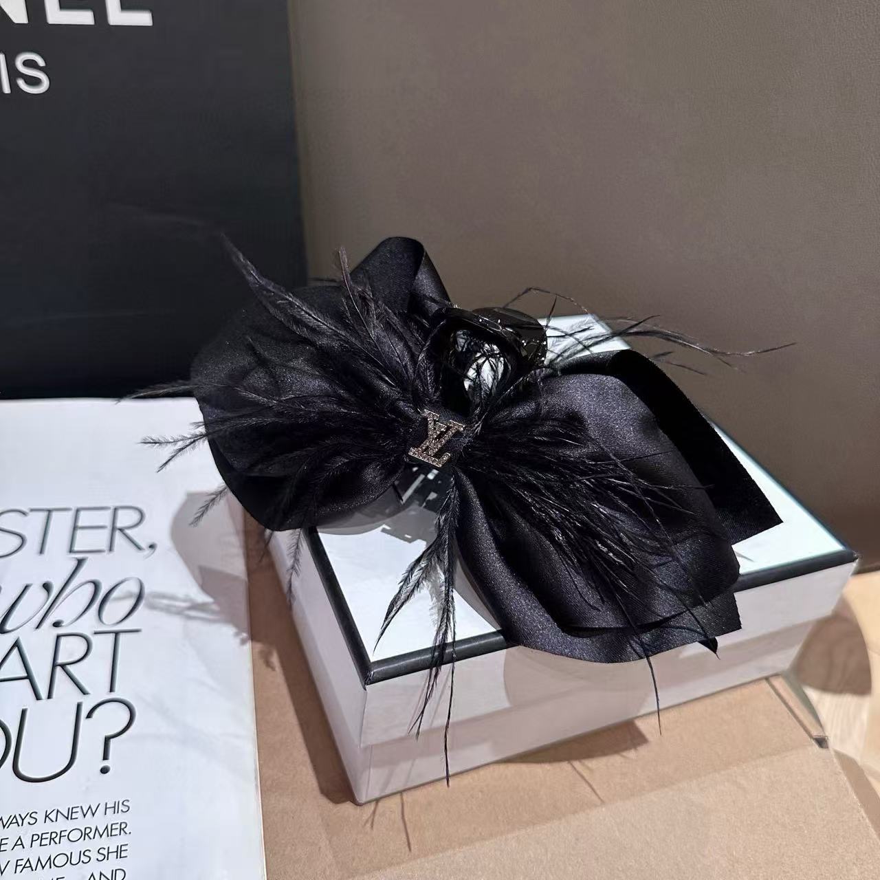 LVフェザーヘアピン【50％割引+送料無料】