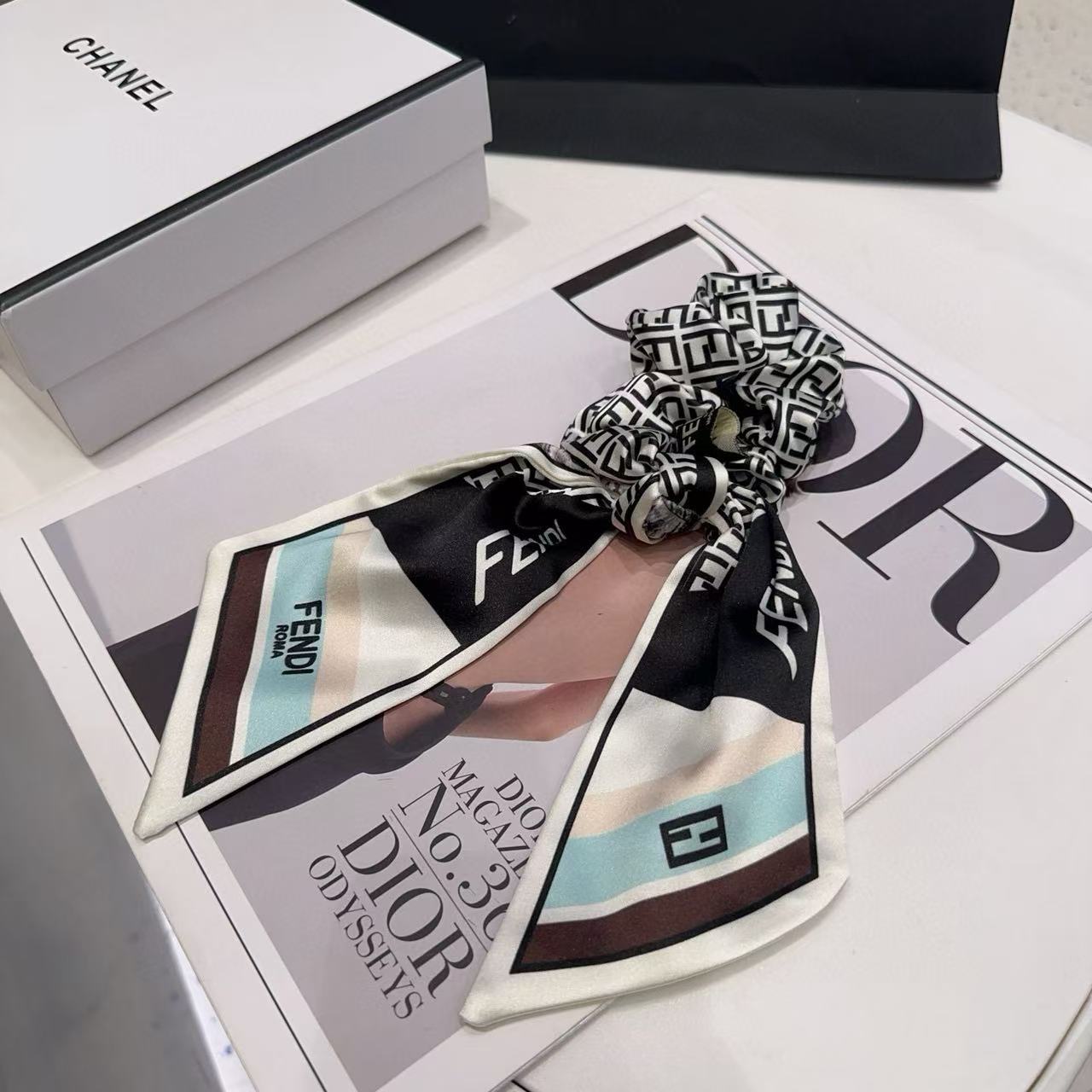 FEND1FFヘアバンド【50％割引+送料無料】