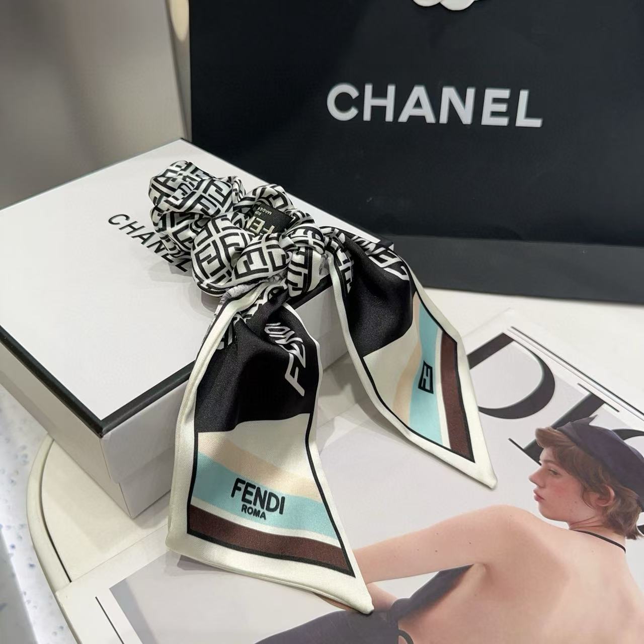 FEND1FFヘアバンド【50％割引+送料無料】