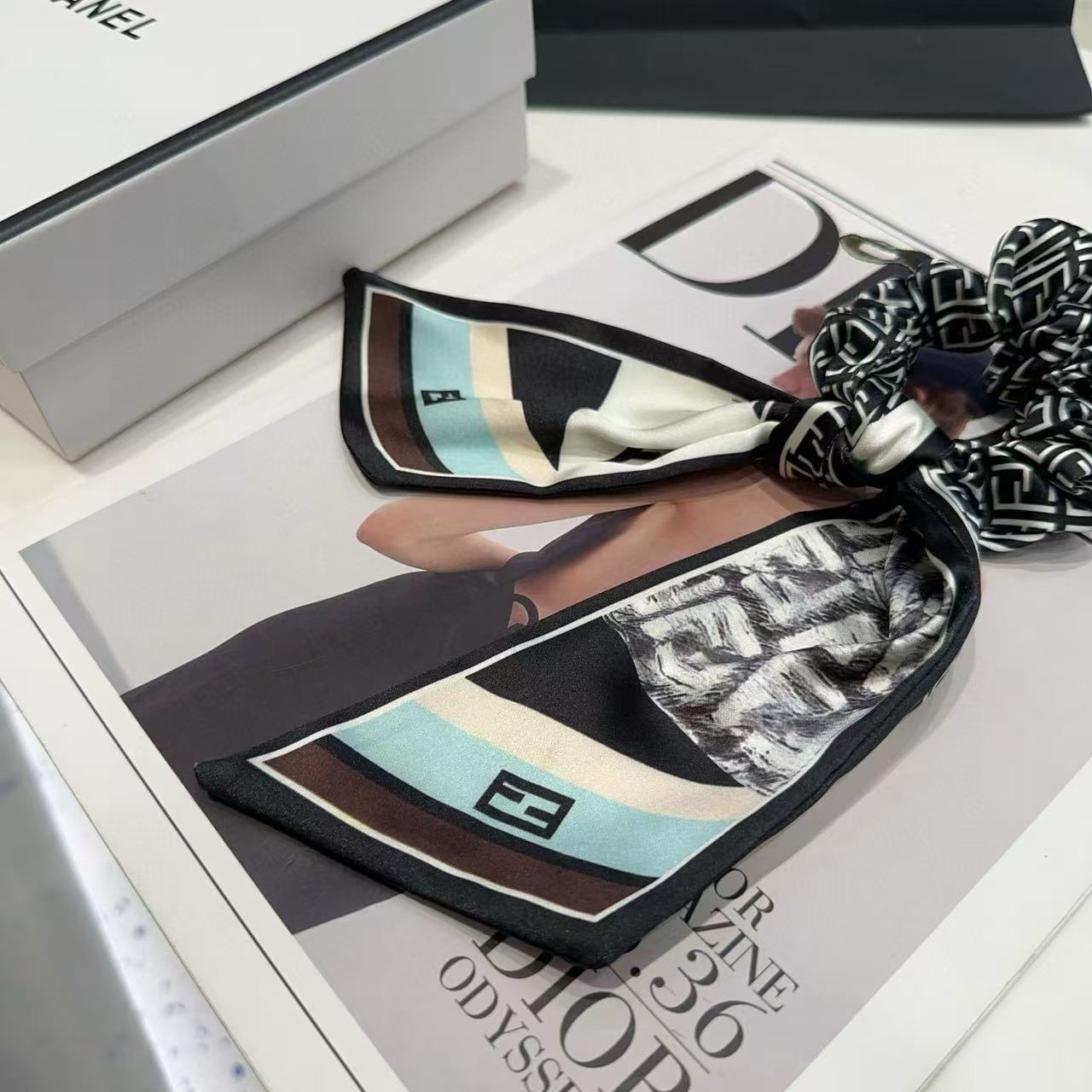 FEND1FFヘアバンド【50％割引+送料無料】