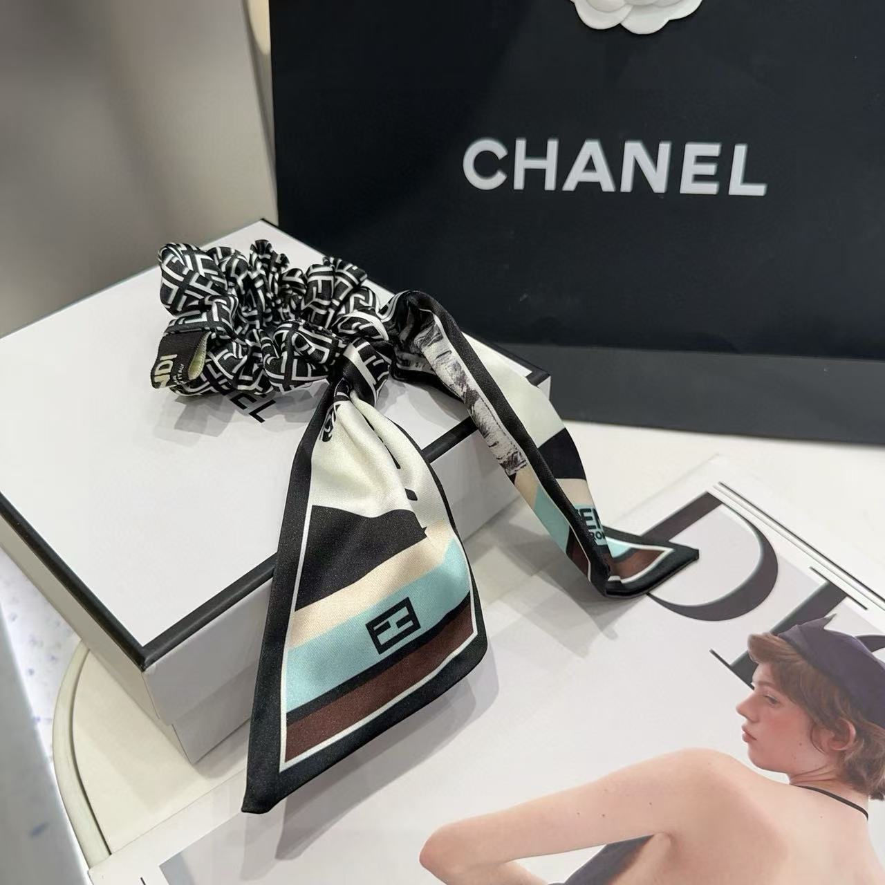 FEND1FFヘアバンド【50％割引+送料無料】