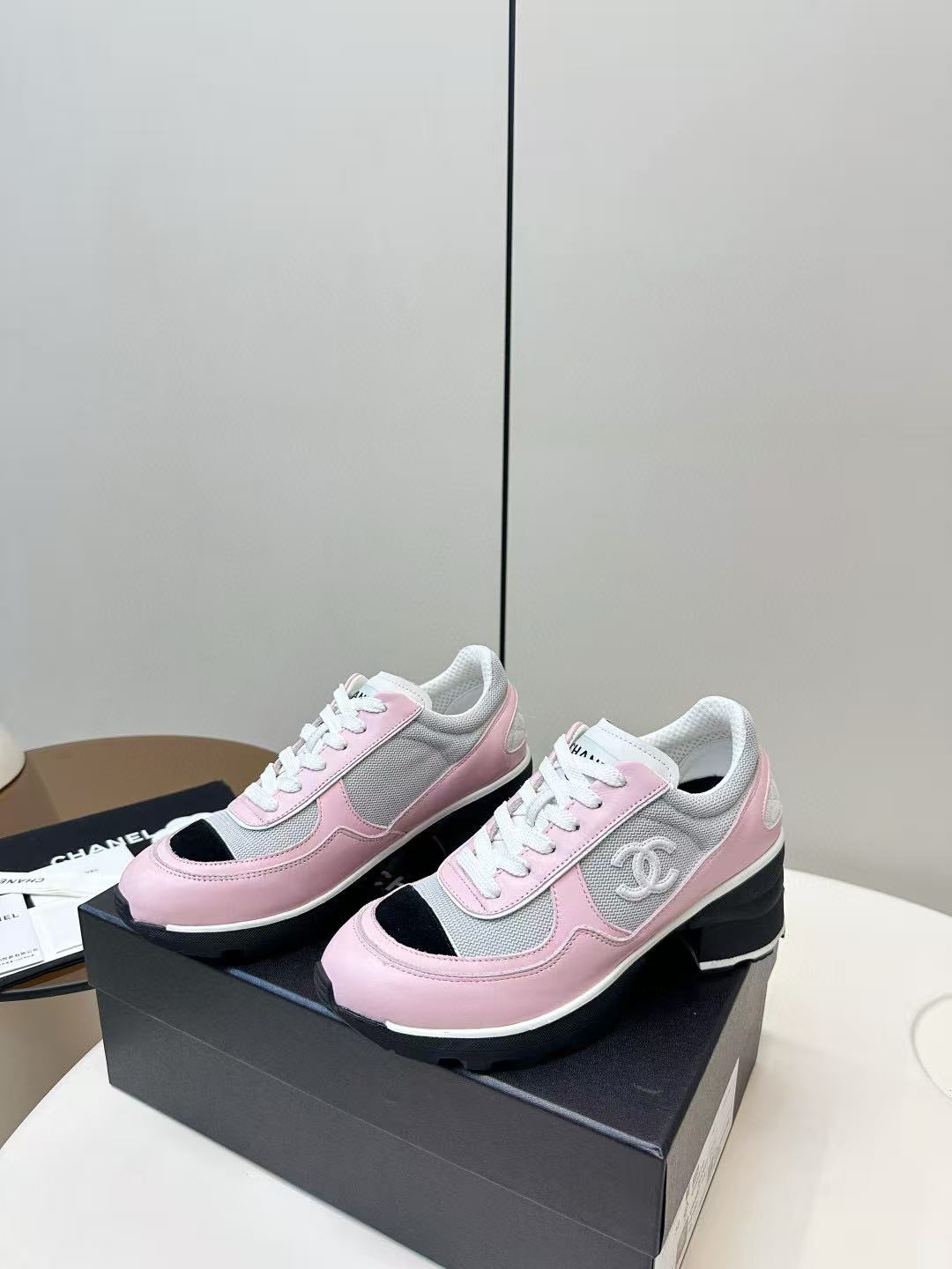 CHANE1 高品質ダブルCハイヒールスポーツシューズ【50％割引+送料無料】