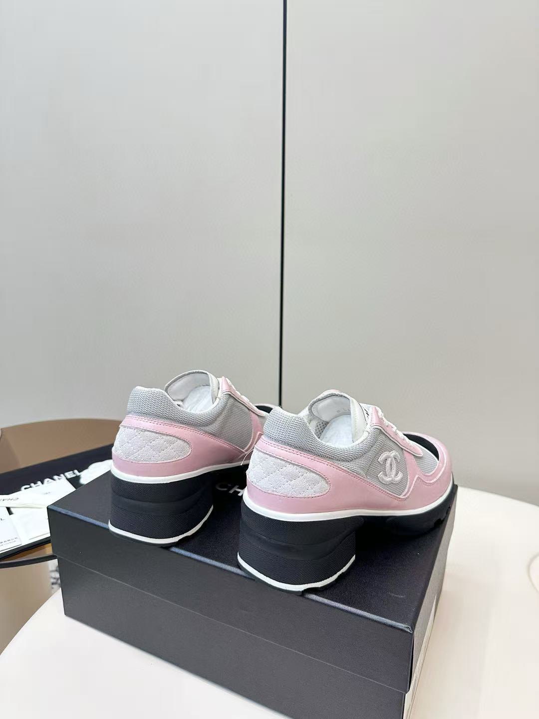 CHANE1 高品質ダブルCハイヒールスポーツシューズ【50％割引+送料無料】