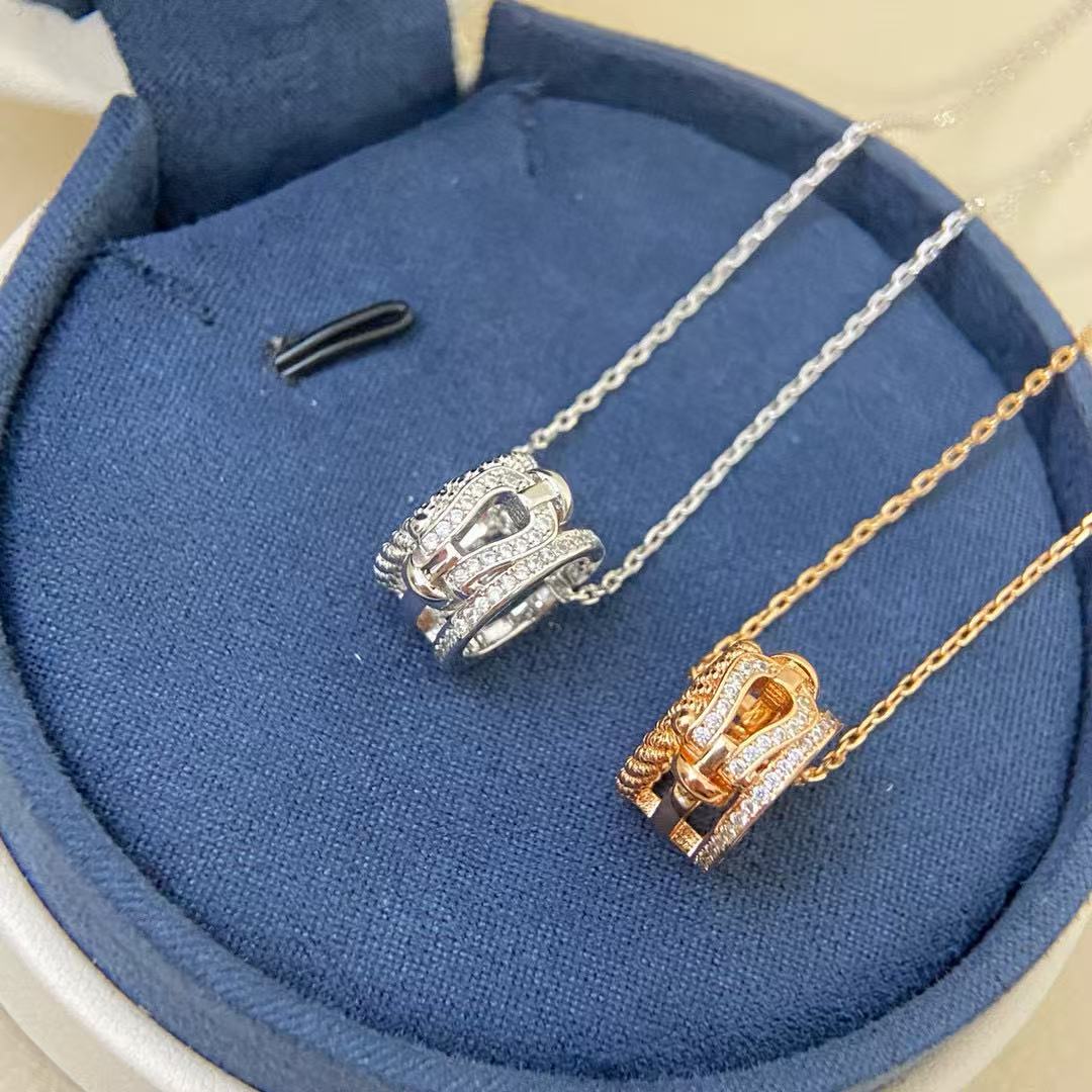 FRED ホローツイストホースシューネックレス【50％割引+送料無料】