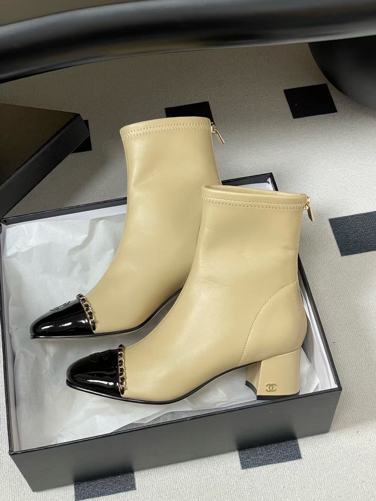 CHANE1 高品質チェーン太ヒールショートブーツ【50％割引+送料無料】