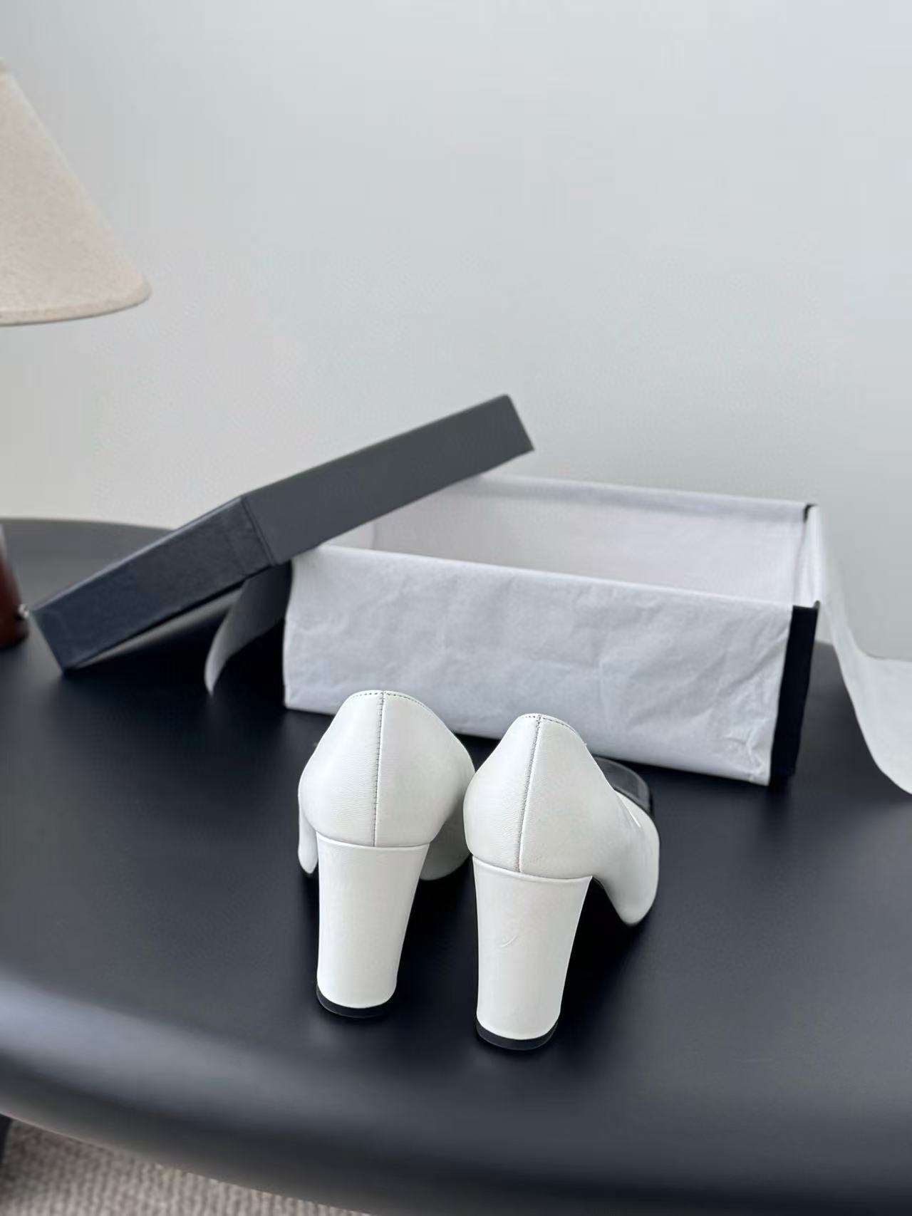 CHANE1 高品質スクエアトゥハイヒール【50％割引+送料無料】