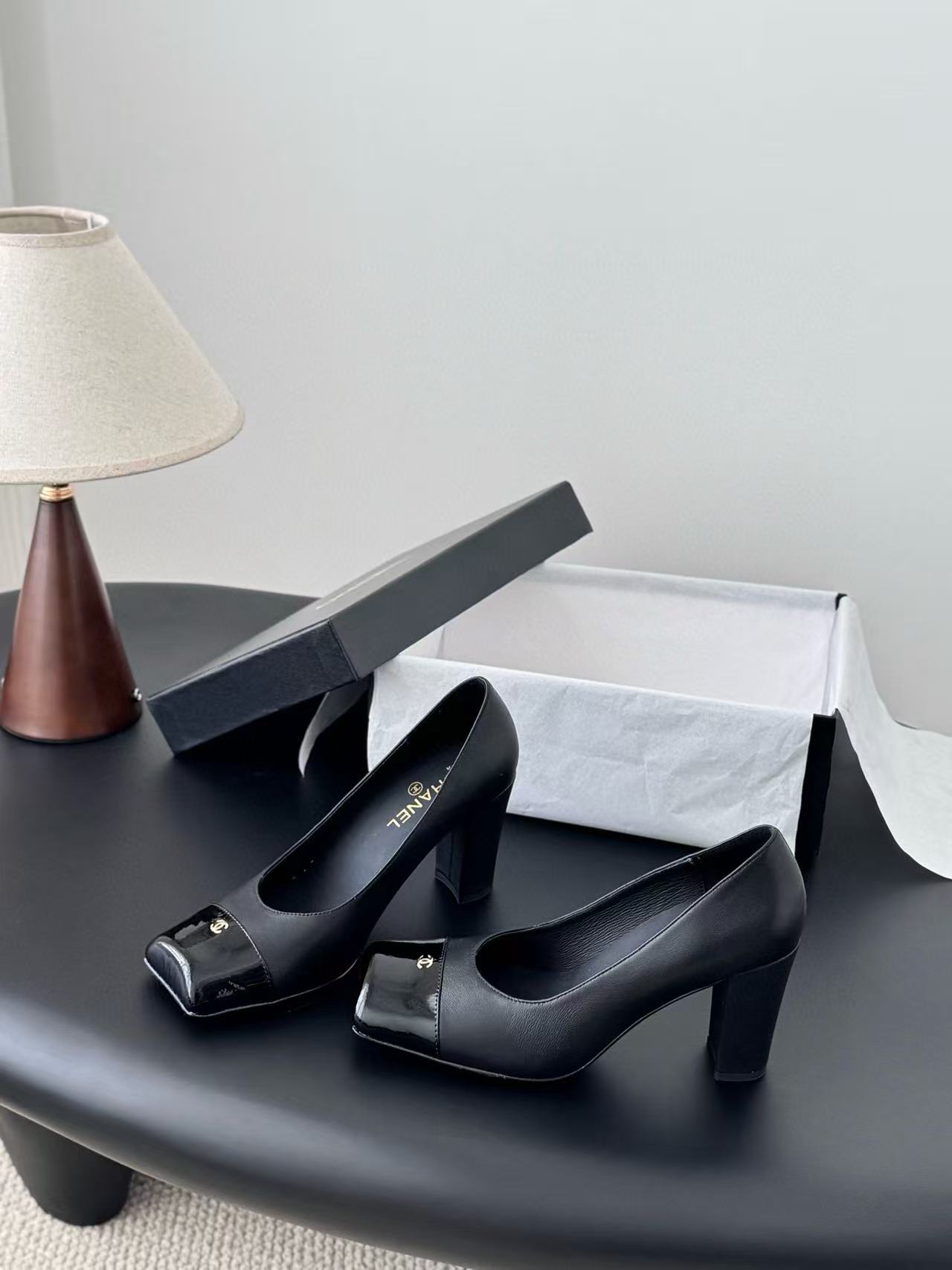 CHANE1 高品質スクエアトゥハイヒール【50％割引+送料無料】