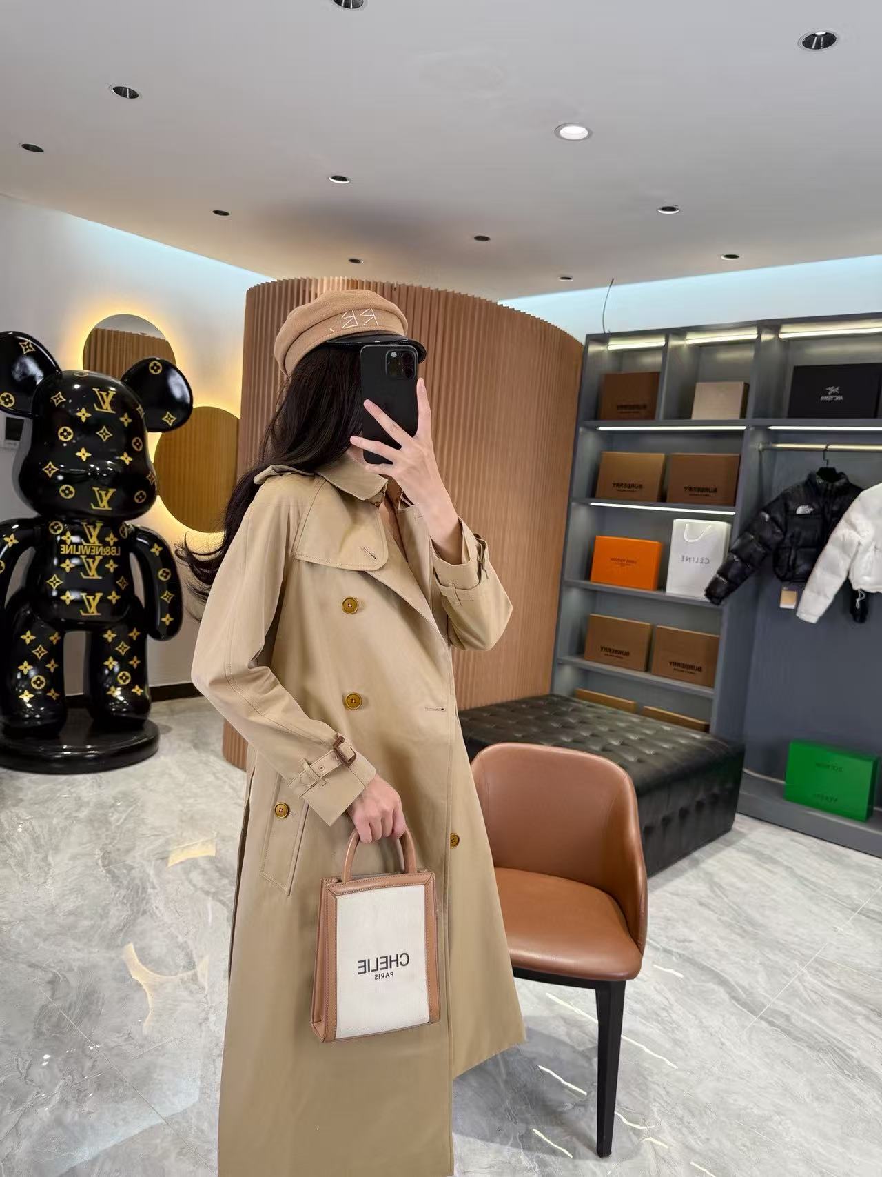 BUR8ERRY ダブルブレスト トレンチコート メタルボタン付き【50％割引+送料無料】