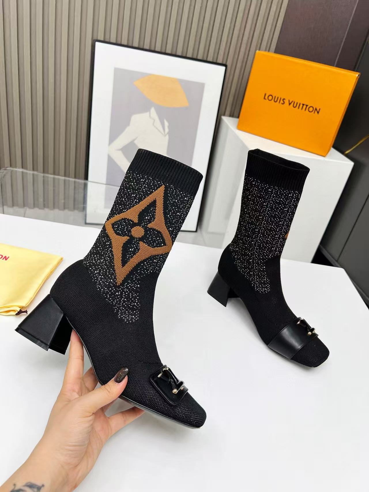 LVの高品質ソックスブーツ【50％割引+送料無料】