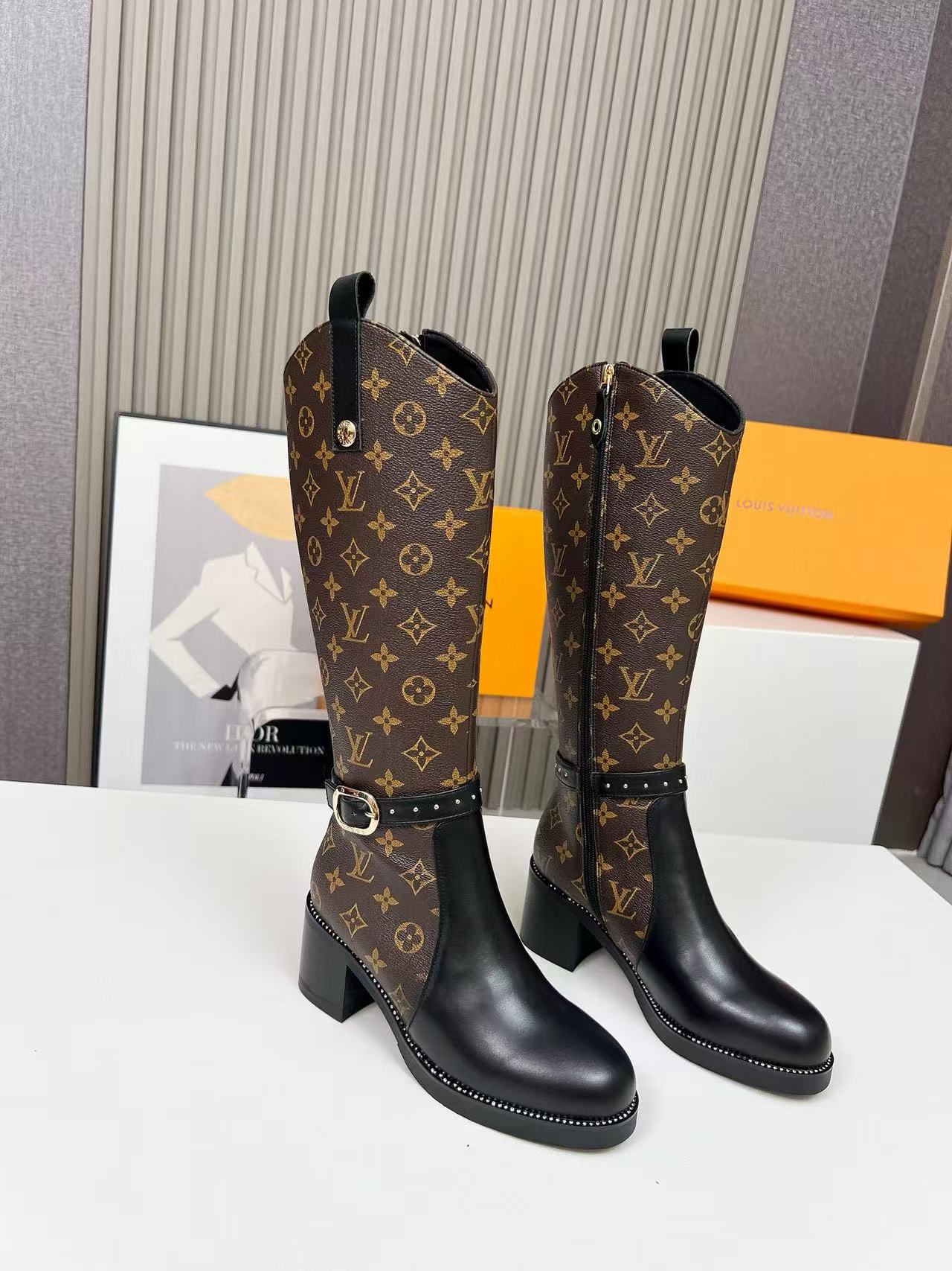 LVの高品質レザーハイブーツ【50％割引+送料無料】