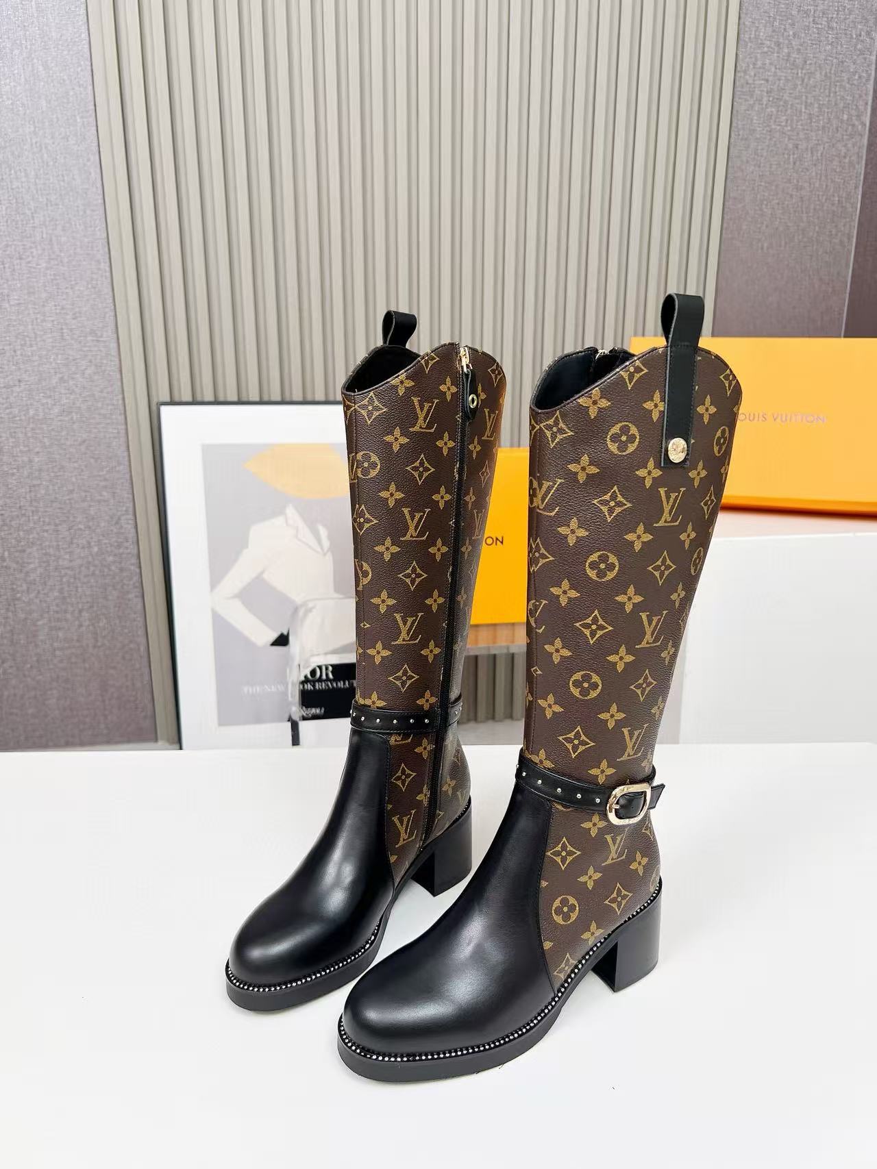 LVの高品質レザーハイブーツ【50％割引+送料無料】