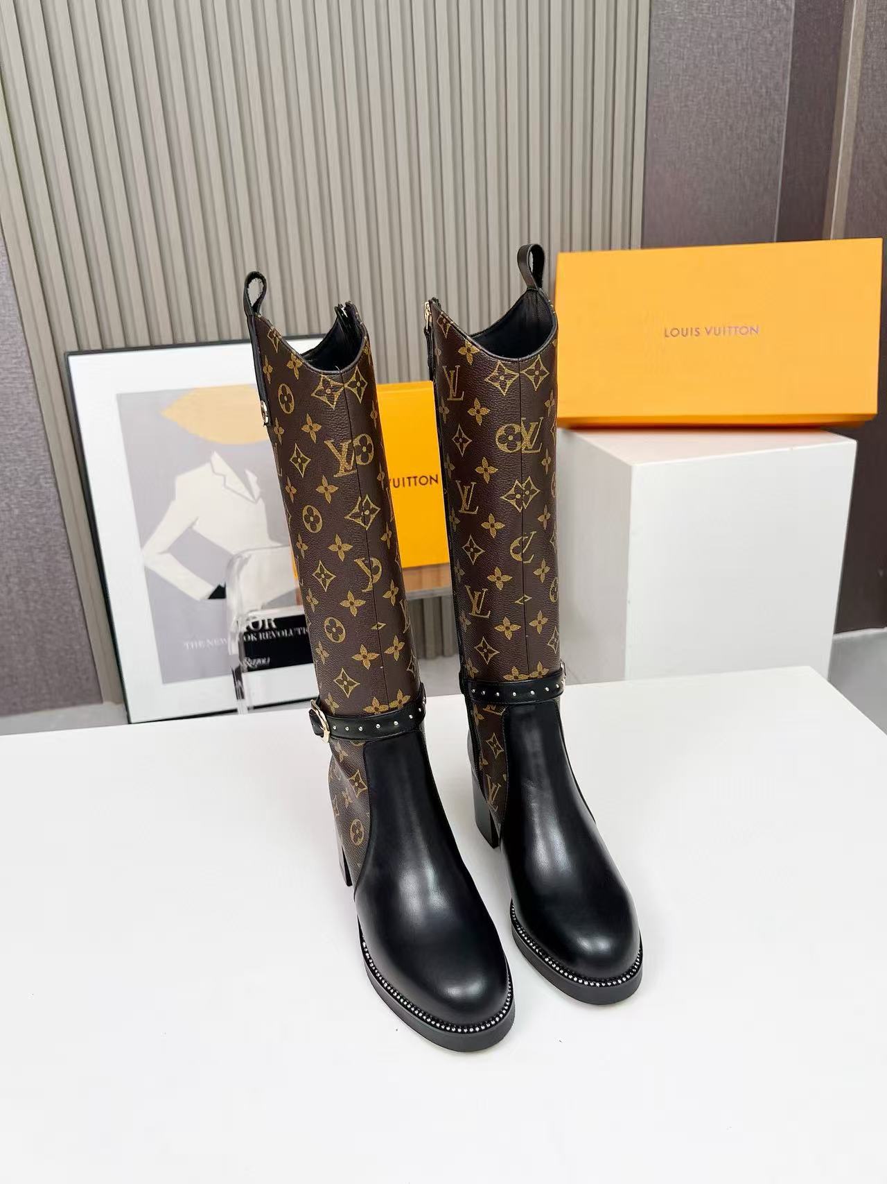 LVの高品質レザーハイブーツ【50％割引+送料無料】