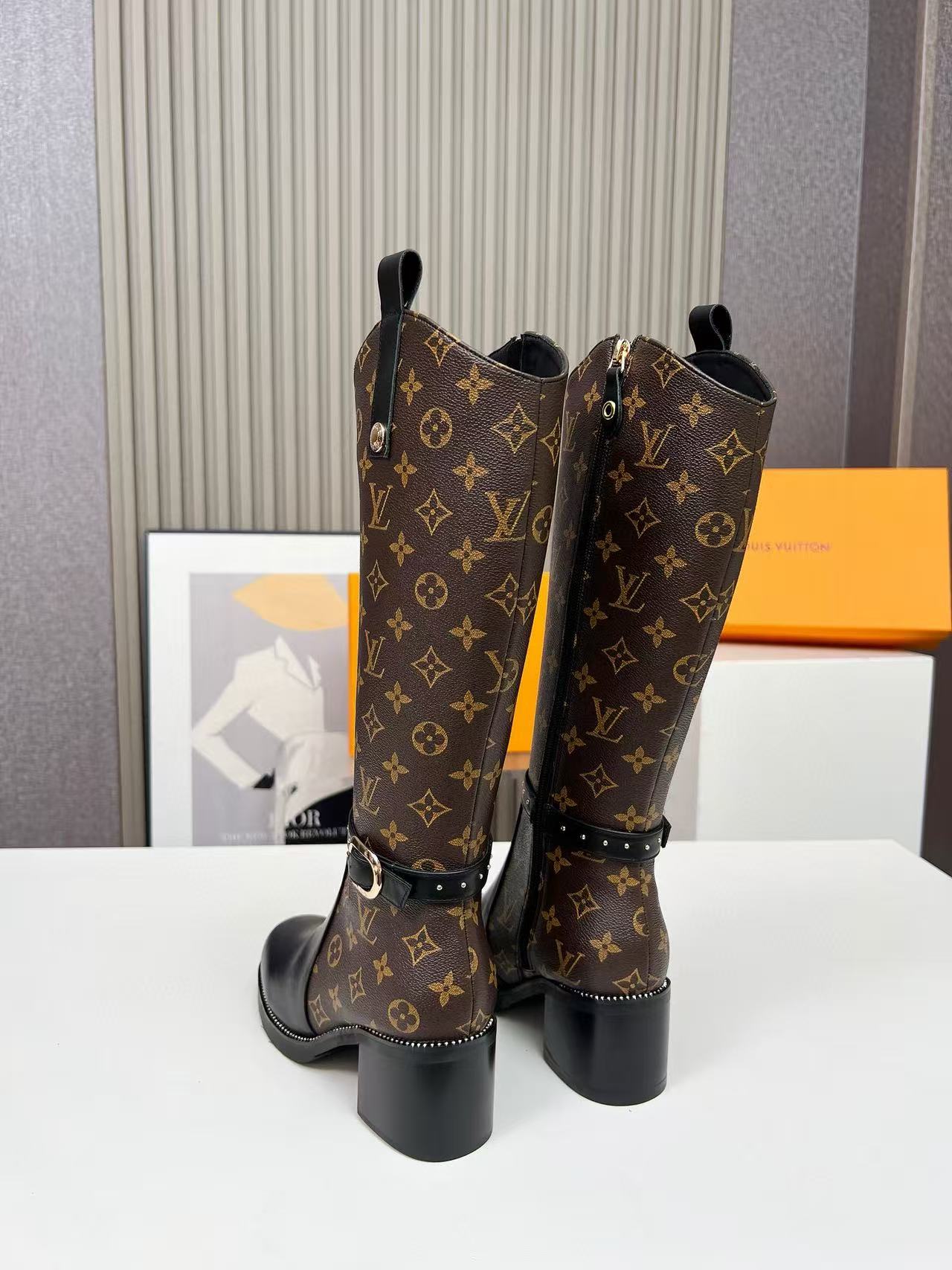 LVの高品質レザーハイブーツ【50％割引+送料無料】
