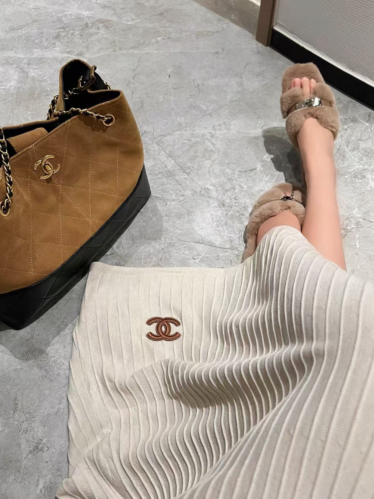 CHANE1 ダブルCセーター+スカート ツーピースセット【50％割引+送料無料】