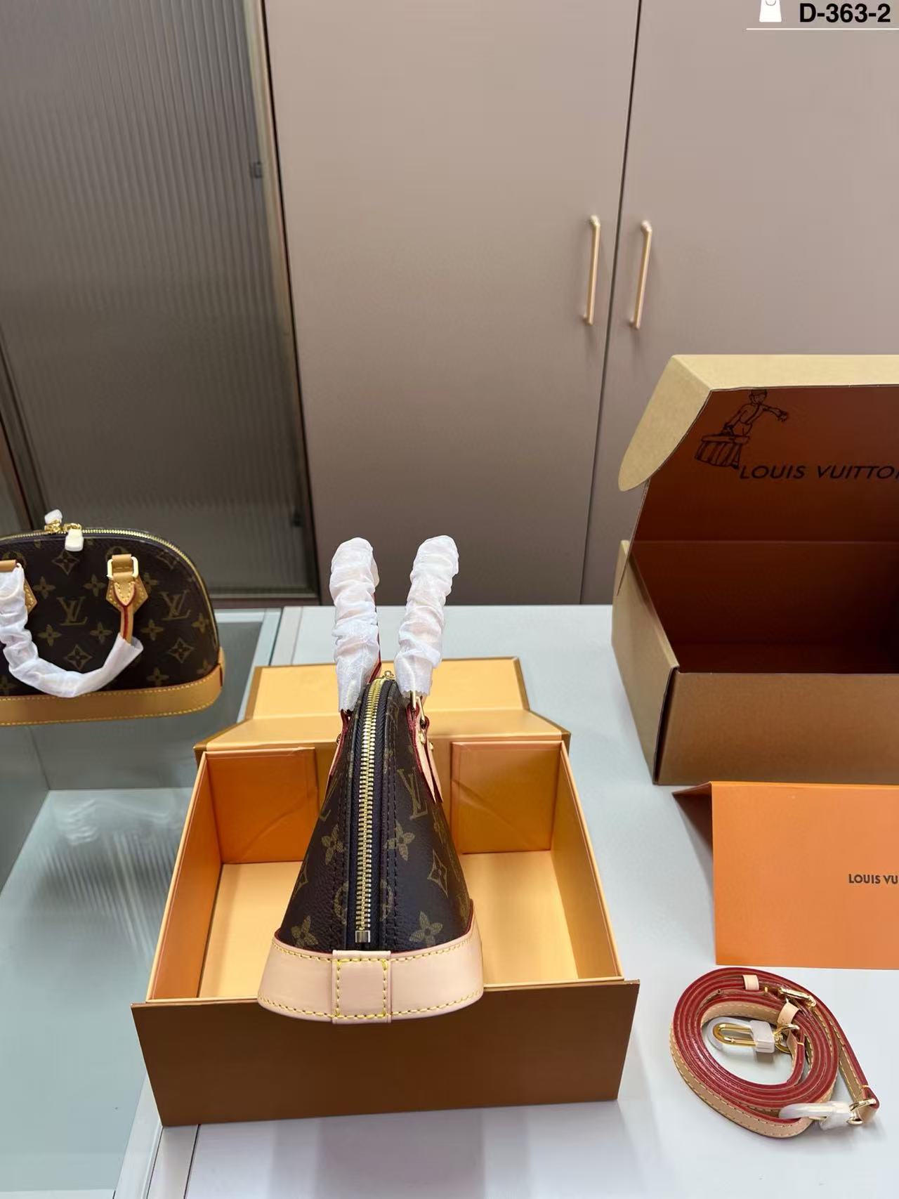 LVプリントシェルバッグ【50％割引+送料無料】