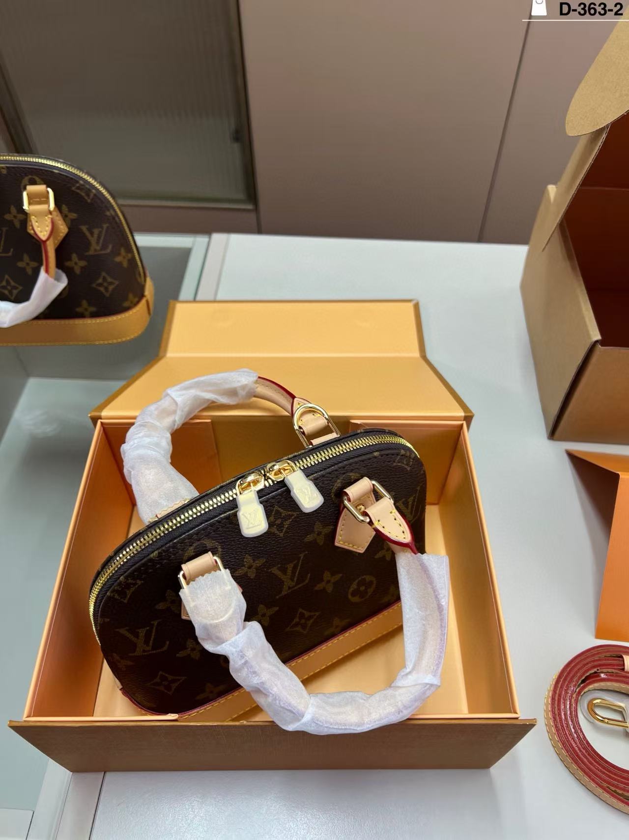 LVプリントシェルバッグ【50％割引+送料無料】