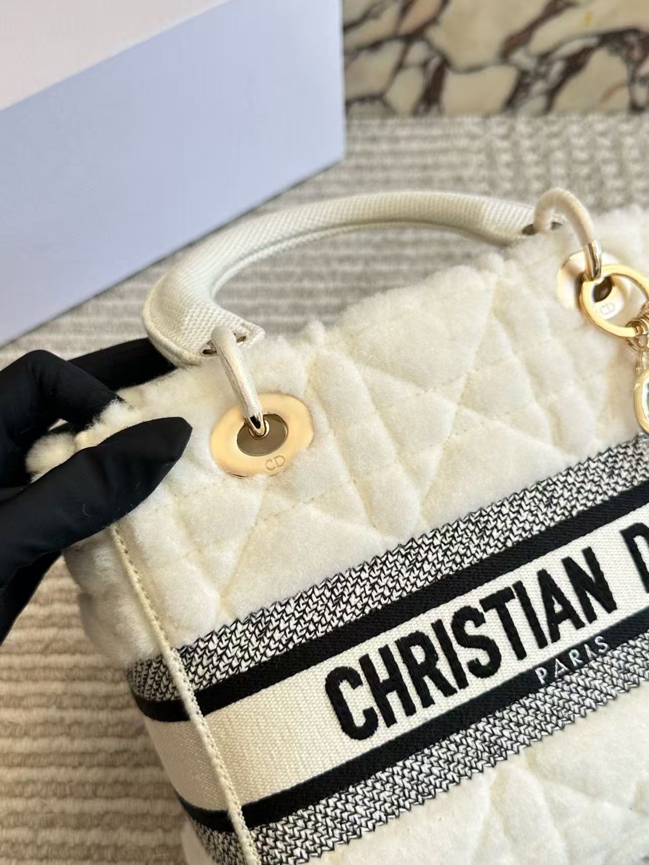 DI0R 刺繍ウールトートバッグ【50％割引+送料無料】