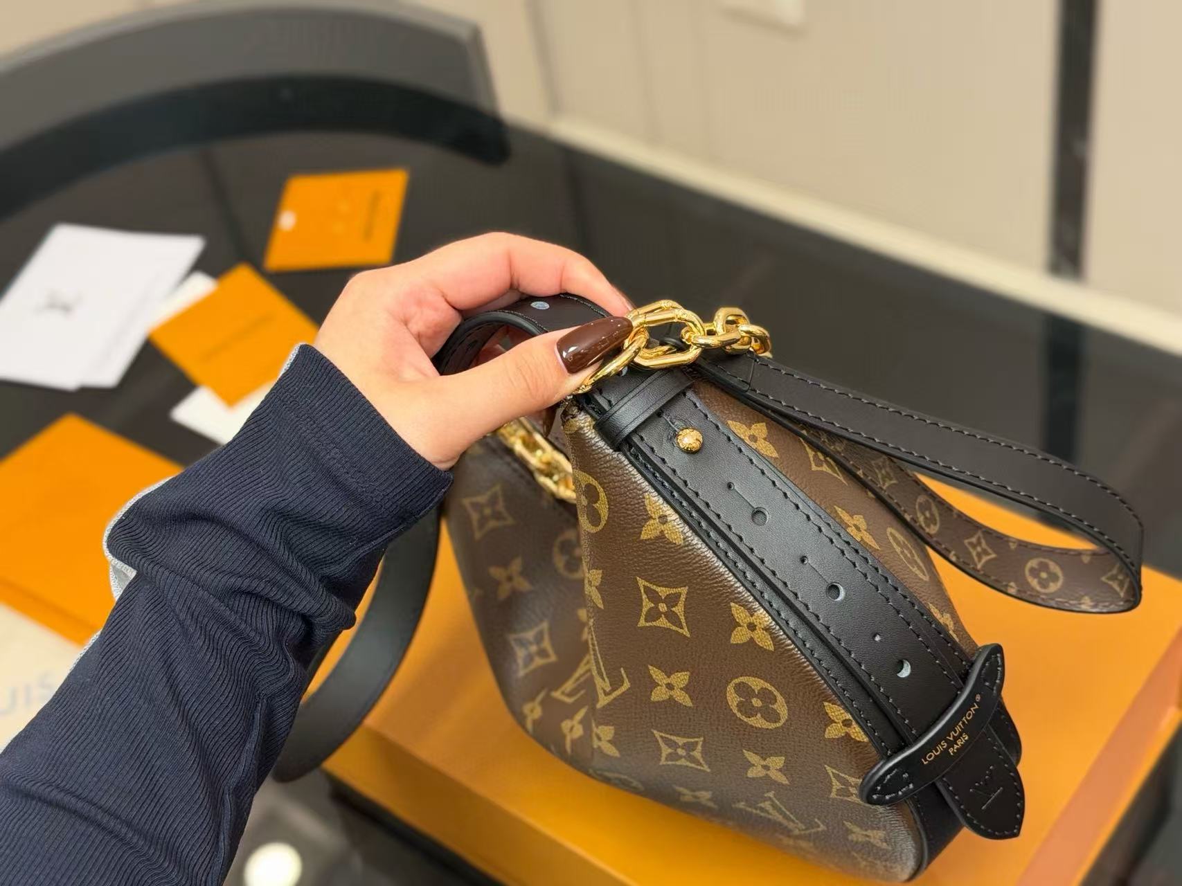 LV cookie BBチェーンアンダーアームバッグ【50％割引+送料無料】