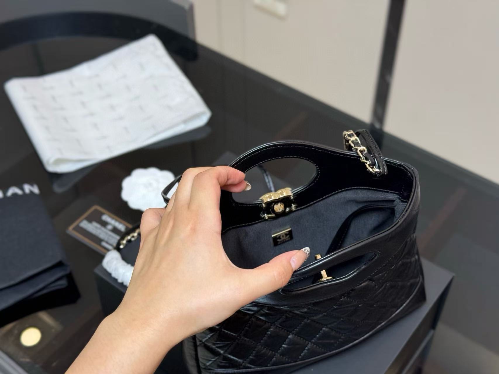 CHANE1 チェーンショルダーバッグ【50％割引+送料無料】