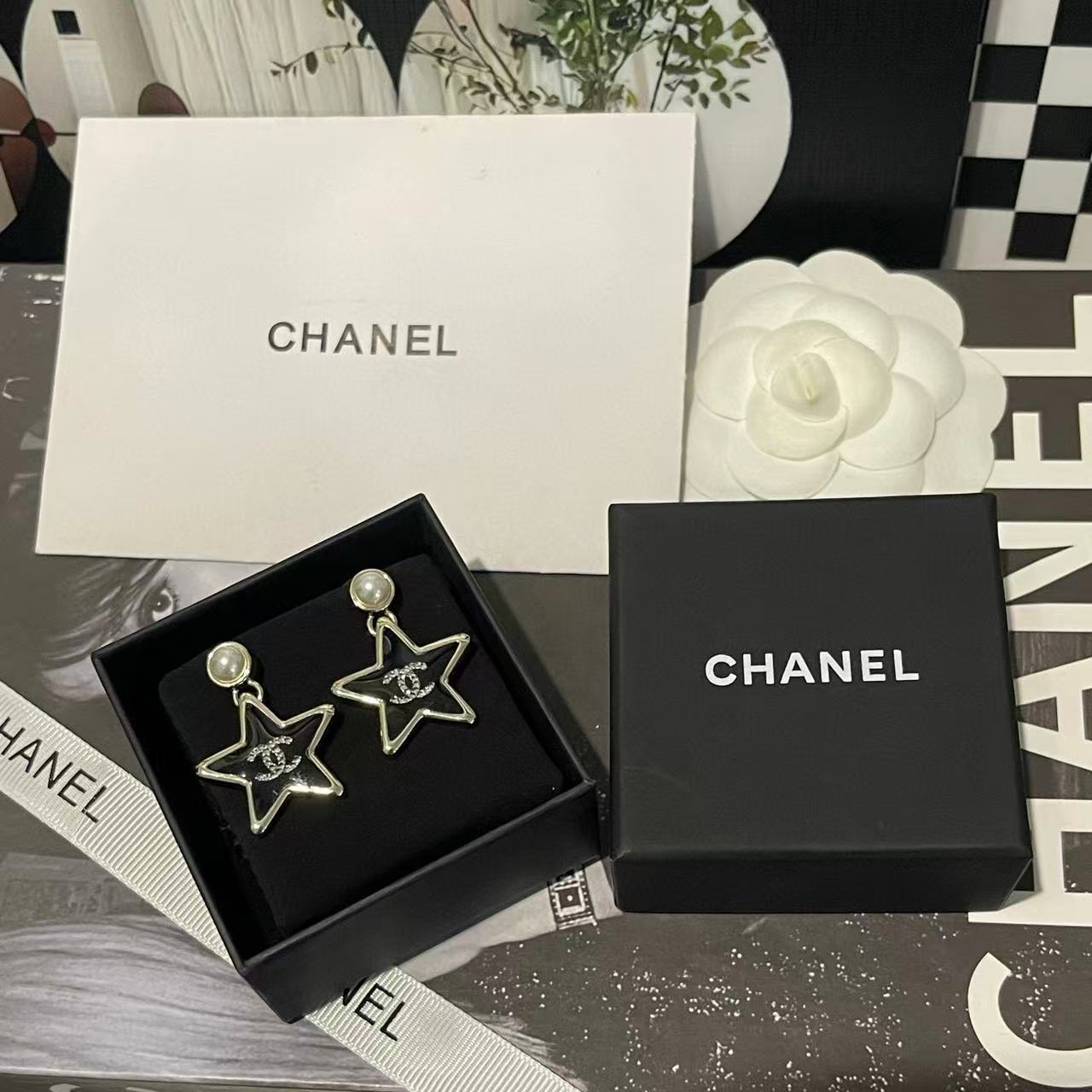 CHANE1 五芒星パールイヤリング【50％割引+送料無料】