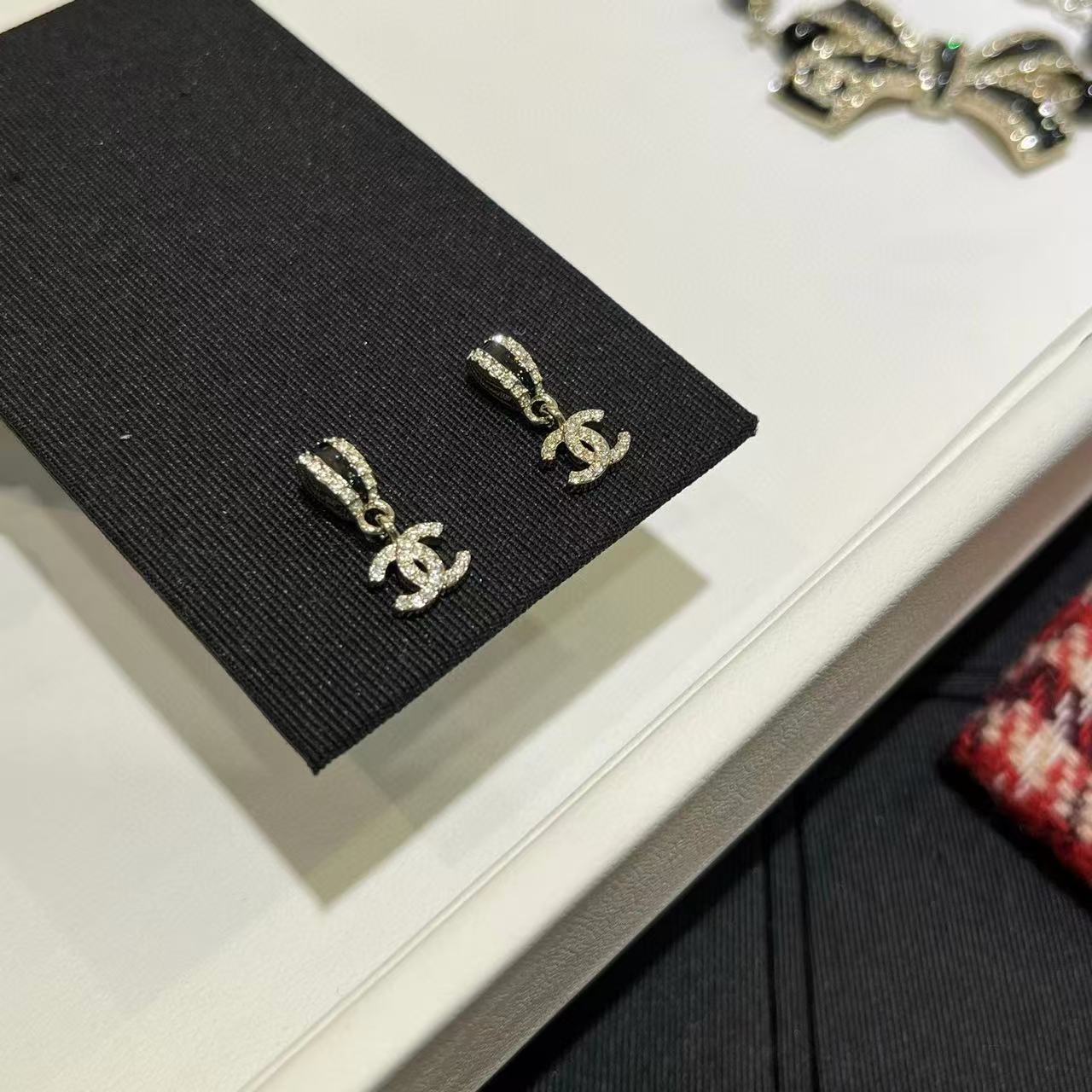 CHANE1 ダブルC ダイヤモンド イヤリング【50％割引+送料無料】