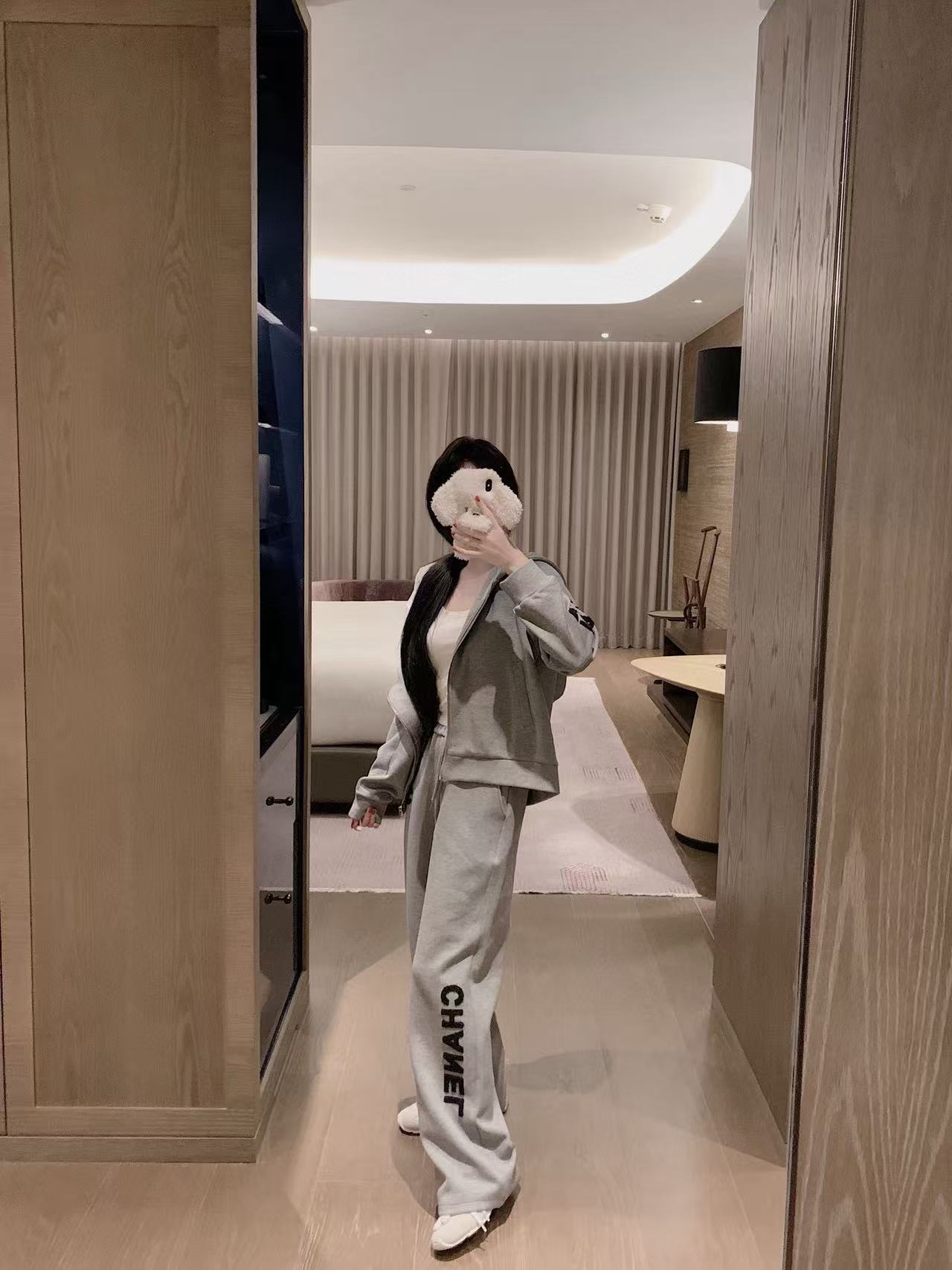 CHANE1 ダブルC フード付きフリース スウェットシャツ + パンツ ツーピースセット【50％割引+送料無料】