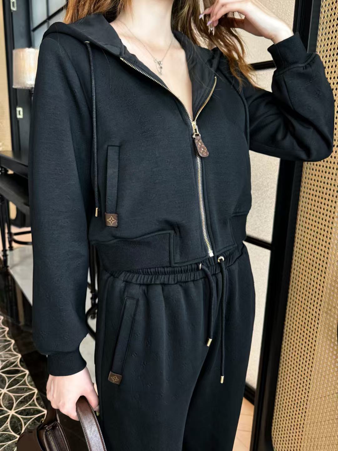 LVフード付きジップアップジャケット+パンツのツーピースセット【50％割引+送料無料】